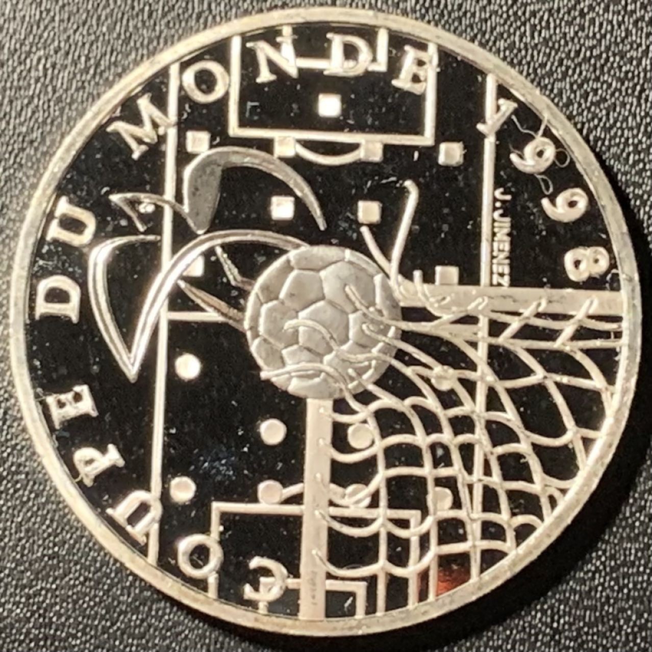 紫瑗钱币——第281期拍卖 法国 1996年 法国世界杯 进球 10法郎 21.16克 0.9银 精制（划痕）