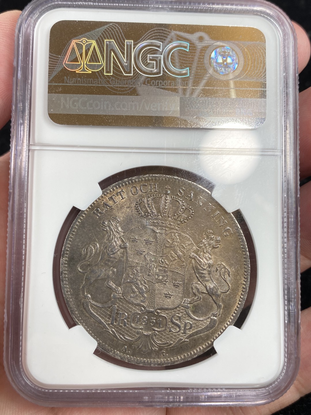 万国钱币拍卖第010期（端午仲夏之夜） NGC MS62 1851年瑞典奥斯卡一世34g大银，冠军分数，烟熏彩好品相，非常少见的北欧大银。