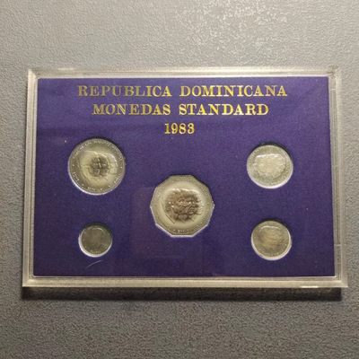 0起1加-纯粹捡漏拍-209套币银币场 - 【稀少】多米尼加1983年官方套币-MS1-量2000