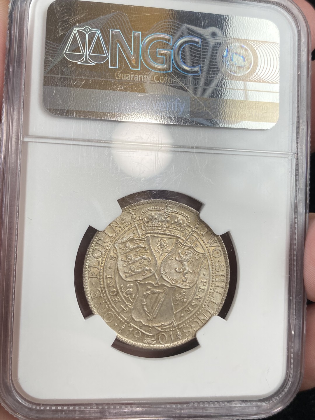 万国钱币拍卖第010期（端午仲夏之夜） NGC MS64 1901年英国维多利亚批纱2先令，好品少见，英系玩家必备。