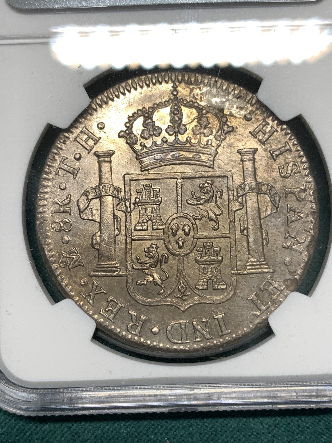 《竞宝斋》第175场-周日，周一2场 (全场包邮) NGC UNC 墨西哥 1809 费七 戎装版 臆造头像 8R 双柱大银币 双面深打 光度好