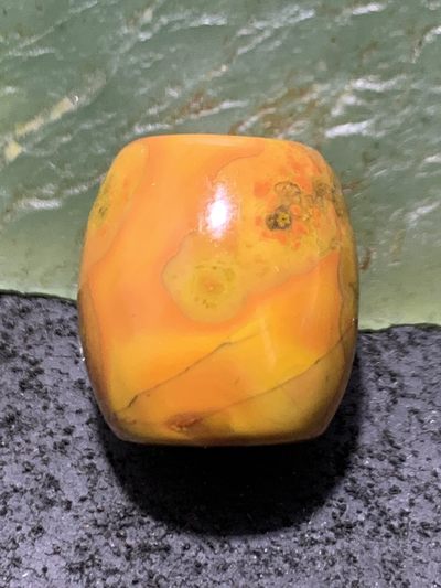 精美黄金草花纹战国红玛瑙桶珠一颗 精美黄金草花纹战国红玛瑙桶珠一颗