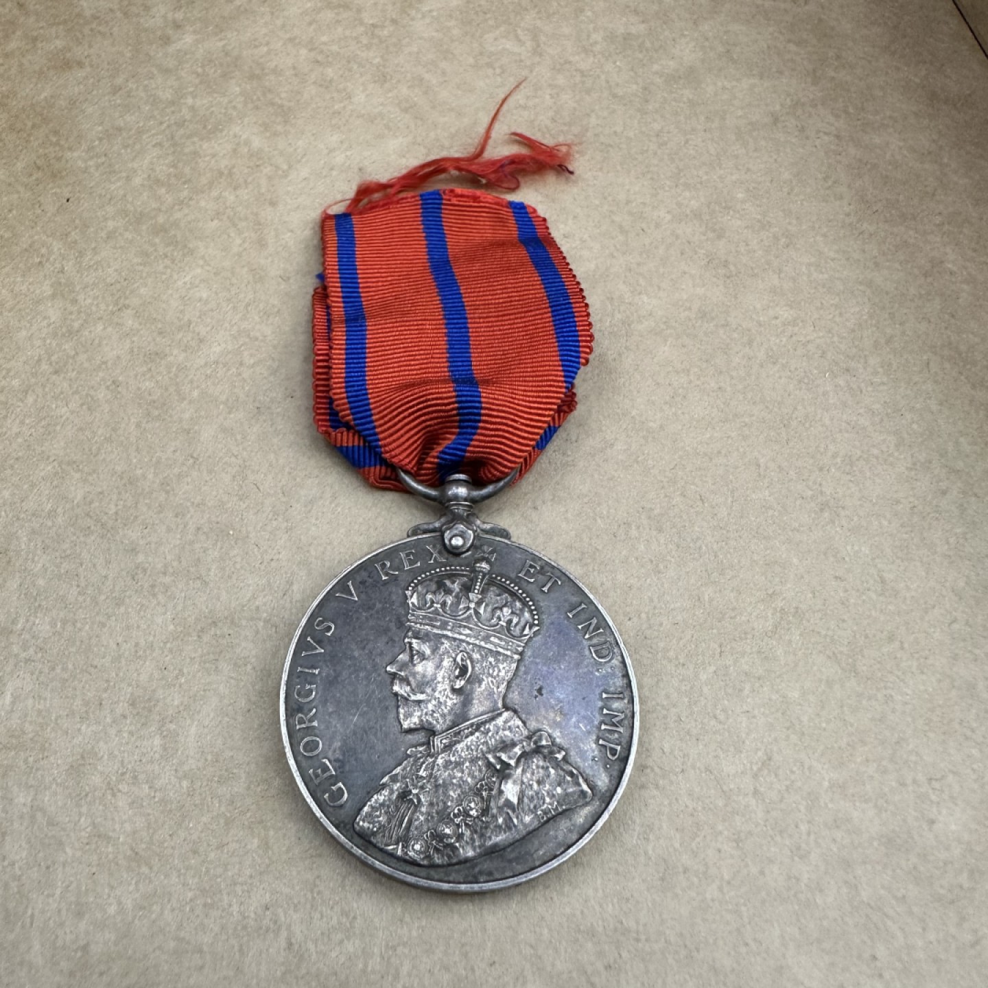 勋章奖章交易所6.24拍卖 英国乔治五世加冕奖章，大都会警察版，银质