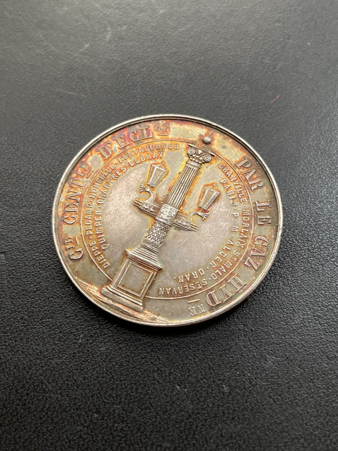 欧洲章牌-拍卖第25场 法国燃气照明灯银奖章  直径：37 mm ，20 g