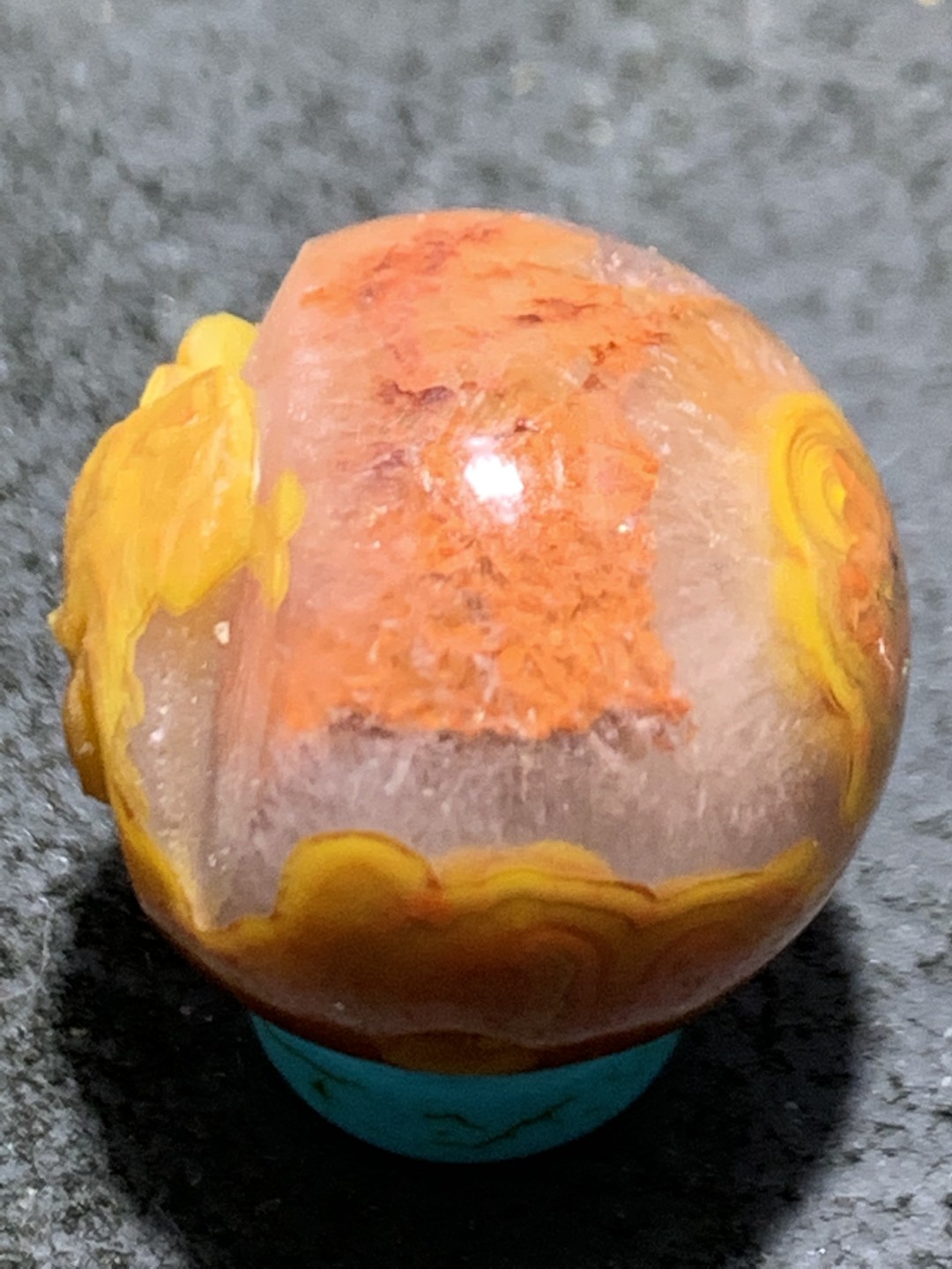精美冰飘亚光草花纹战国红玛瑙手工俏色巧雕狐狸珠子一颗