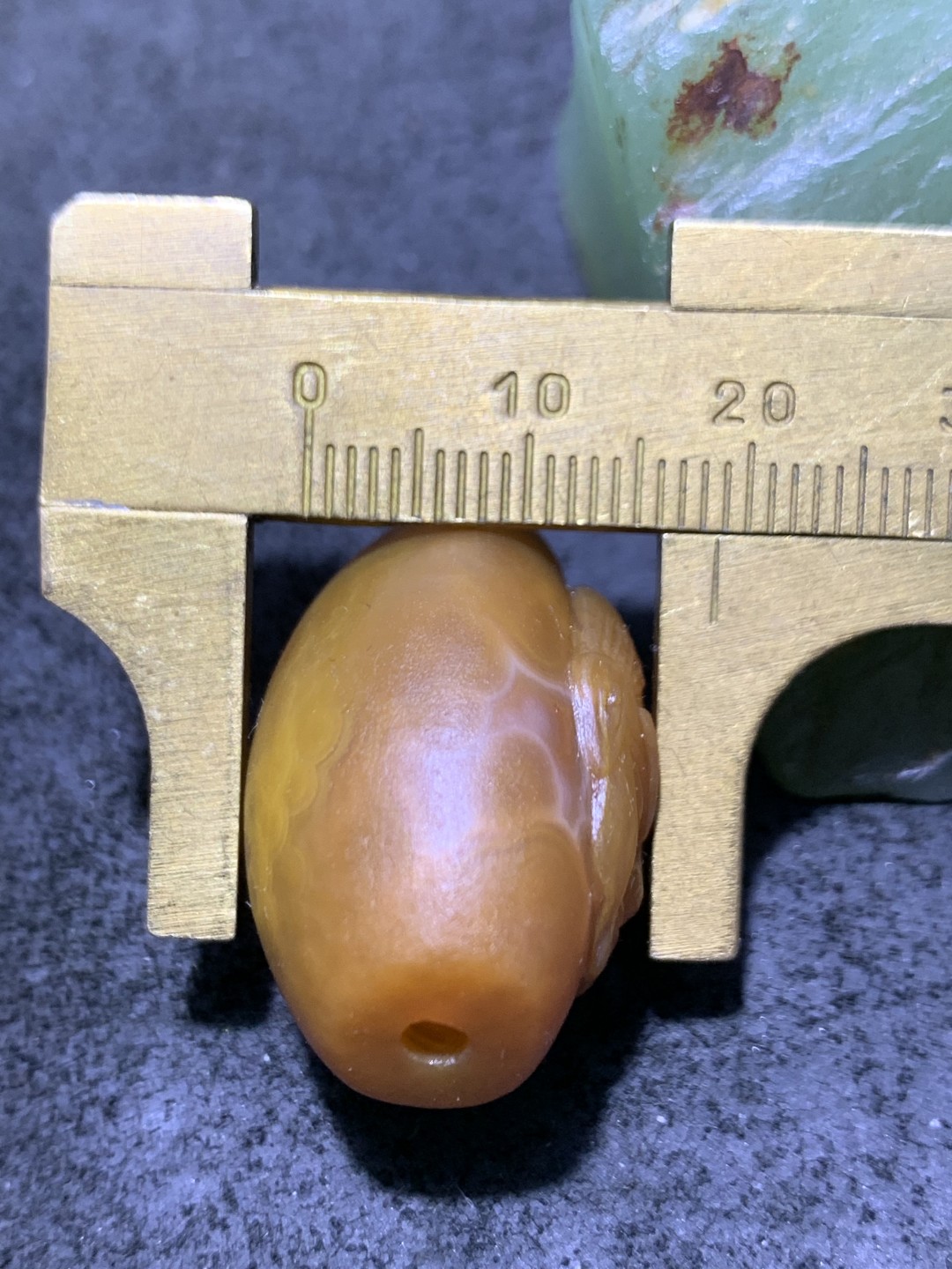 精美亚光战国红玛瑙手工雕刻红孩儿勒子一个，