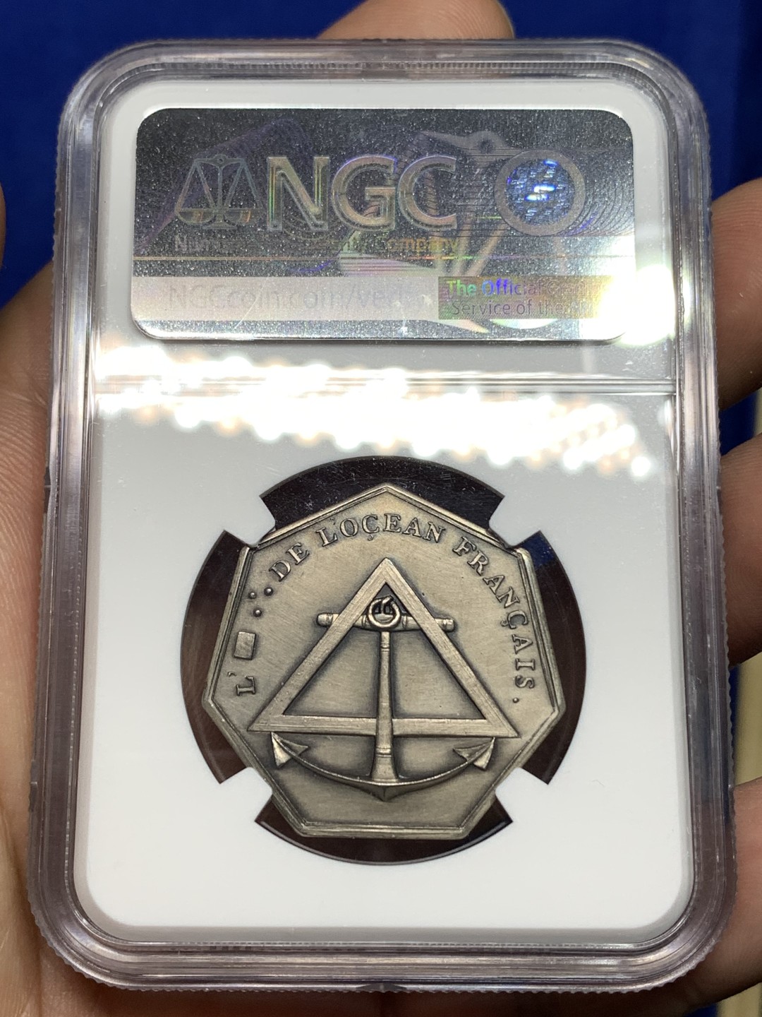 《竞宝斋》第176场-周日，周一2场 (全场包邮) NGC-UNC 罕见法国七角银质代币，法国共济会，三角架典型的共济会特征