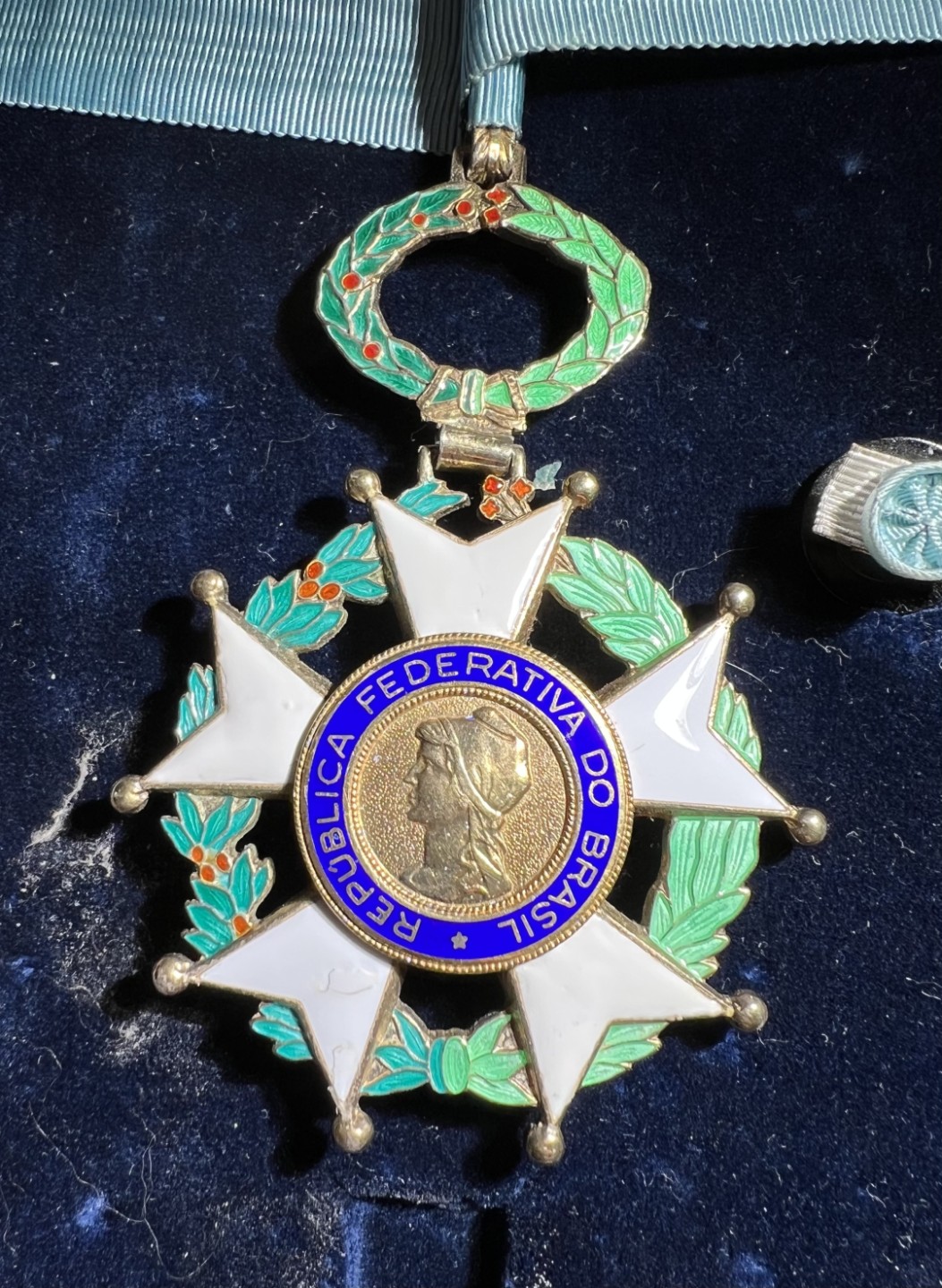 大猫徽章拍卖第227期 巴西🇧🇷大指挥官级南十字勋章 银质 珐琅有剥皮