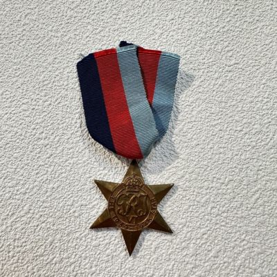 勋章奖章交易所7.1日群拍 - 大英帝国二战之星奖章
