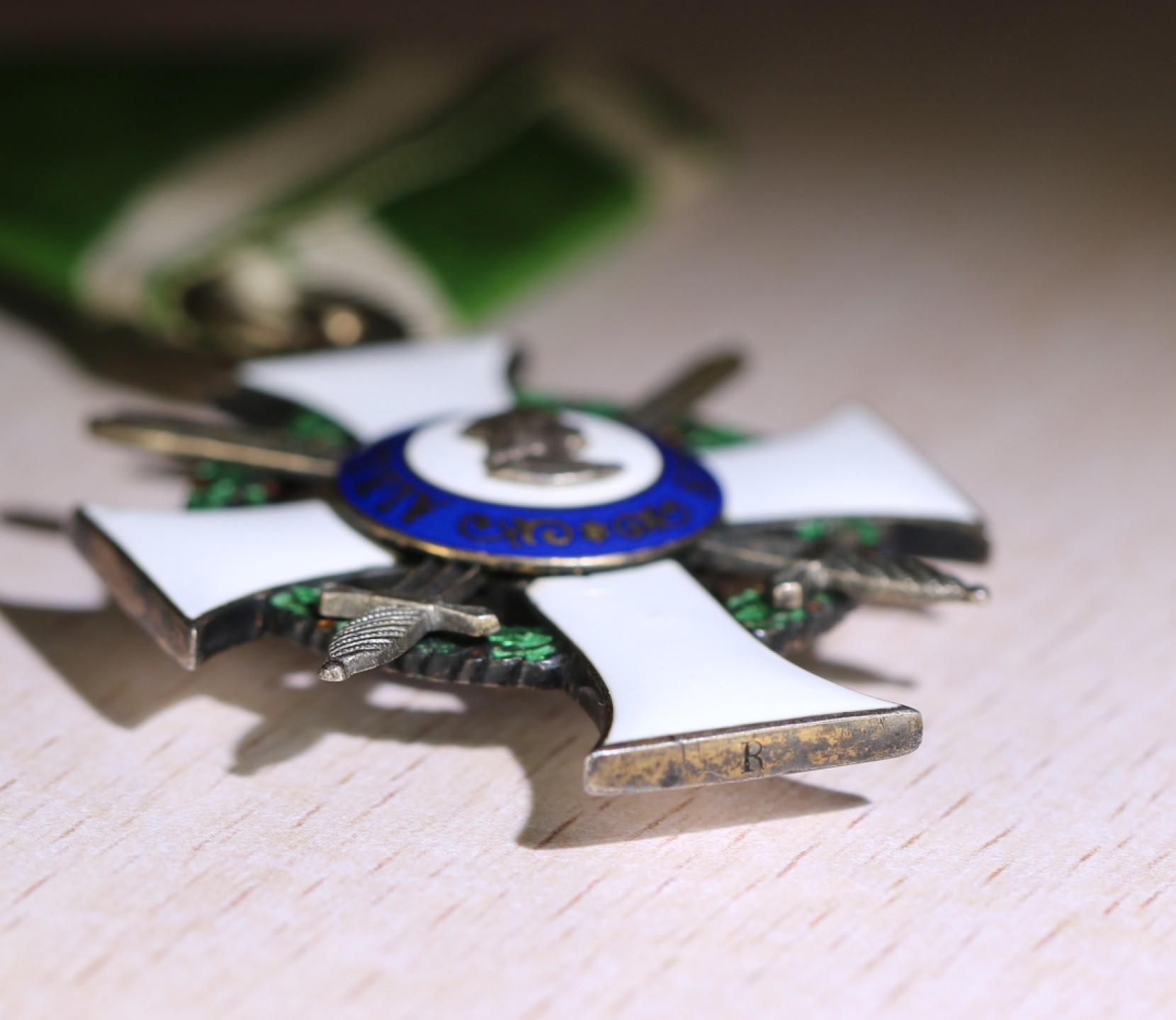 大猫徽章拍卖第227期 萨克森王国阿尔布雷希特勋章，骑士一级带剑版本