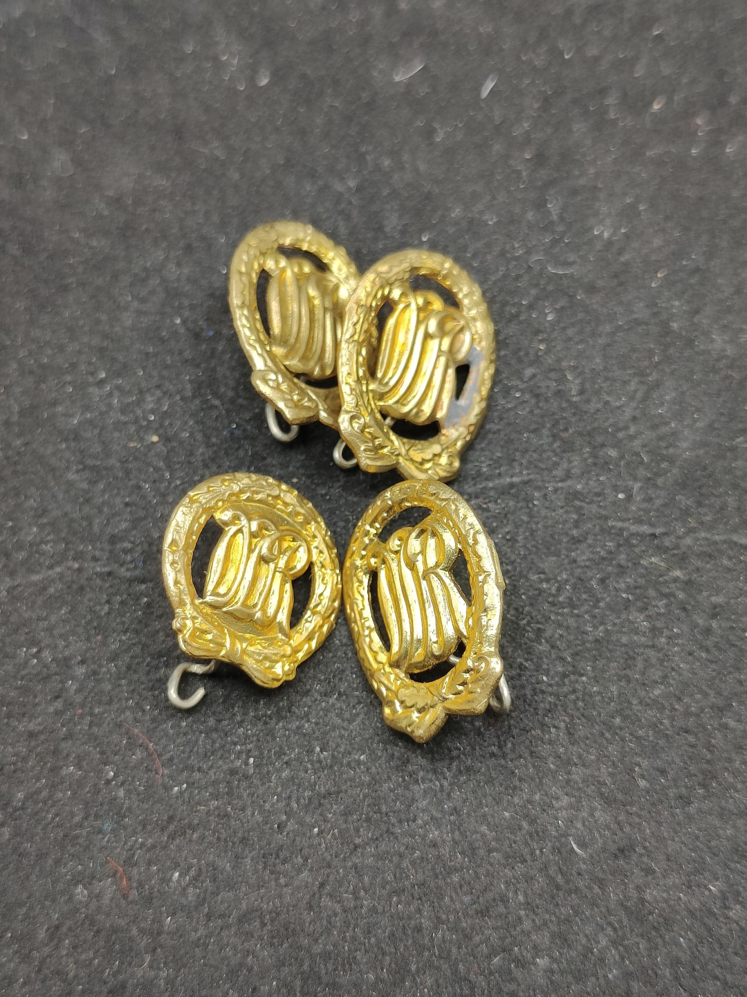 全场0元起拍 第69期 咸鱼国勋章拍卖专场 7月2日（周日）下午6：00开始 东德金级体能章四个