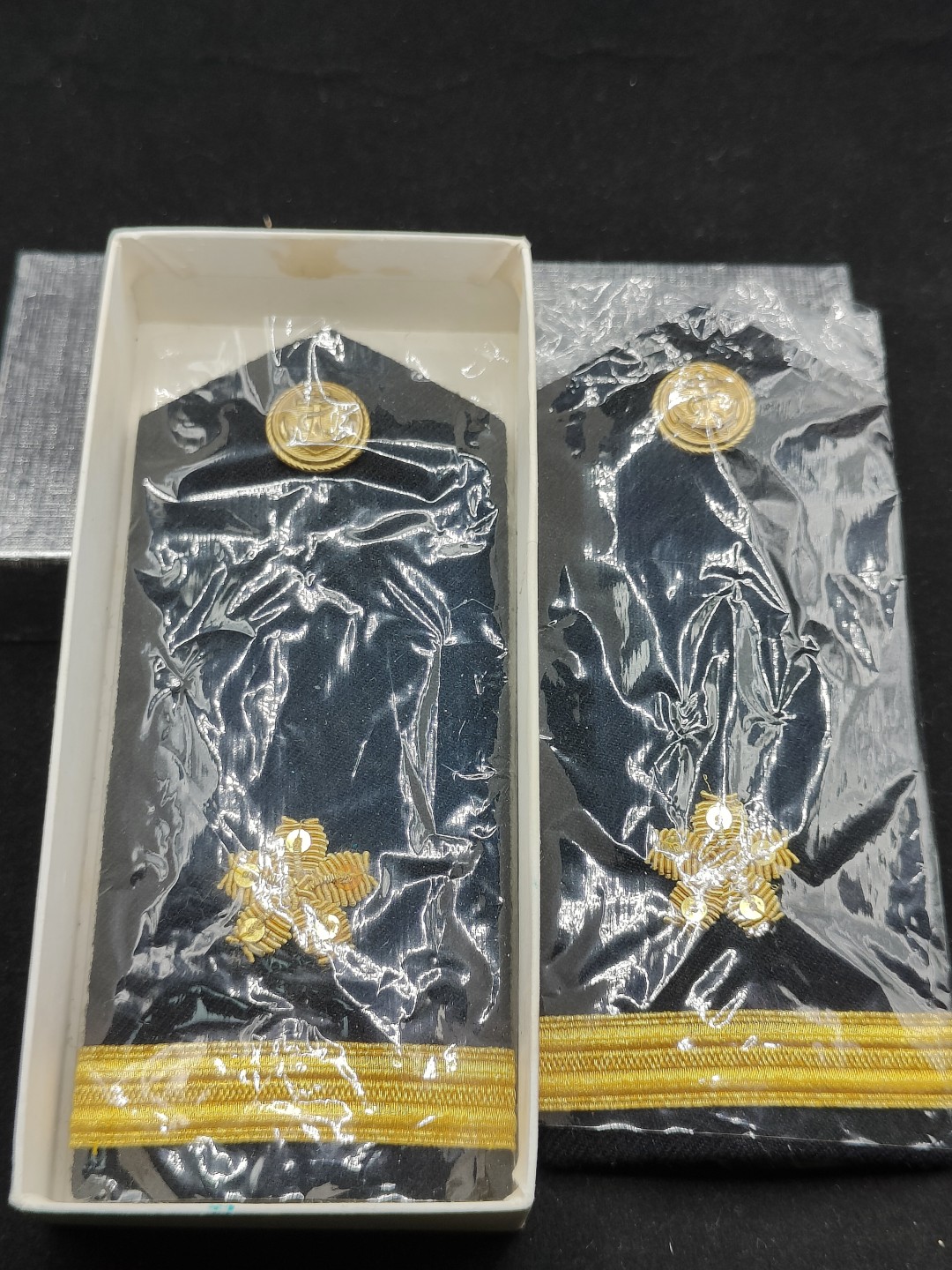 全场0元起拍 第69期 咸鱼国勋章拍卖专场 7月2日（周日）下午6：00开始 日本海上自卫队三尉肩章