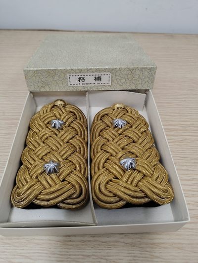 全场0元起拍 第69期 咸鱼国勋章拍卖专场 7月2日（周日）下午6：00开始 - 日本陆上自卫队将補通礼肩章