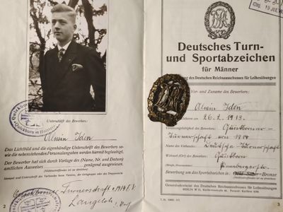 老威廉第二次麦稀奇拍卖 - 德国魏玛时期铜体能证章带原证书 背带厂标H.WERNSTEIN JEN。证书带得主个人照片，少见