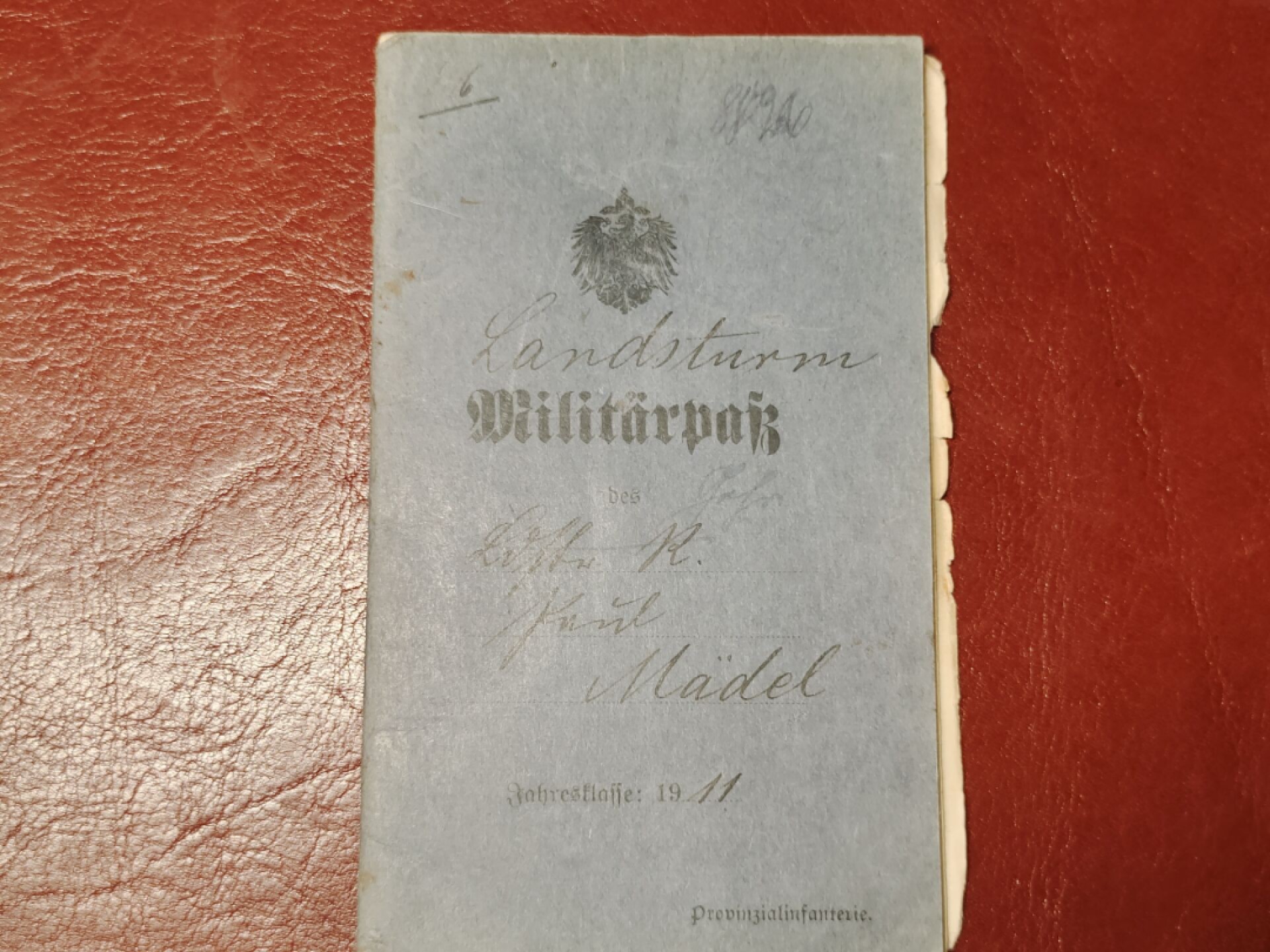 老威廉第二次麦稀奇拍卖 帝德士兵证2 [第48（勃兰登堡第5）“冯·施蒂普纳格尔”步兵团]，获得二级铁十字。一开始被认为失踪，后来发现是被英国人俘获