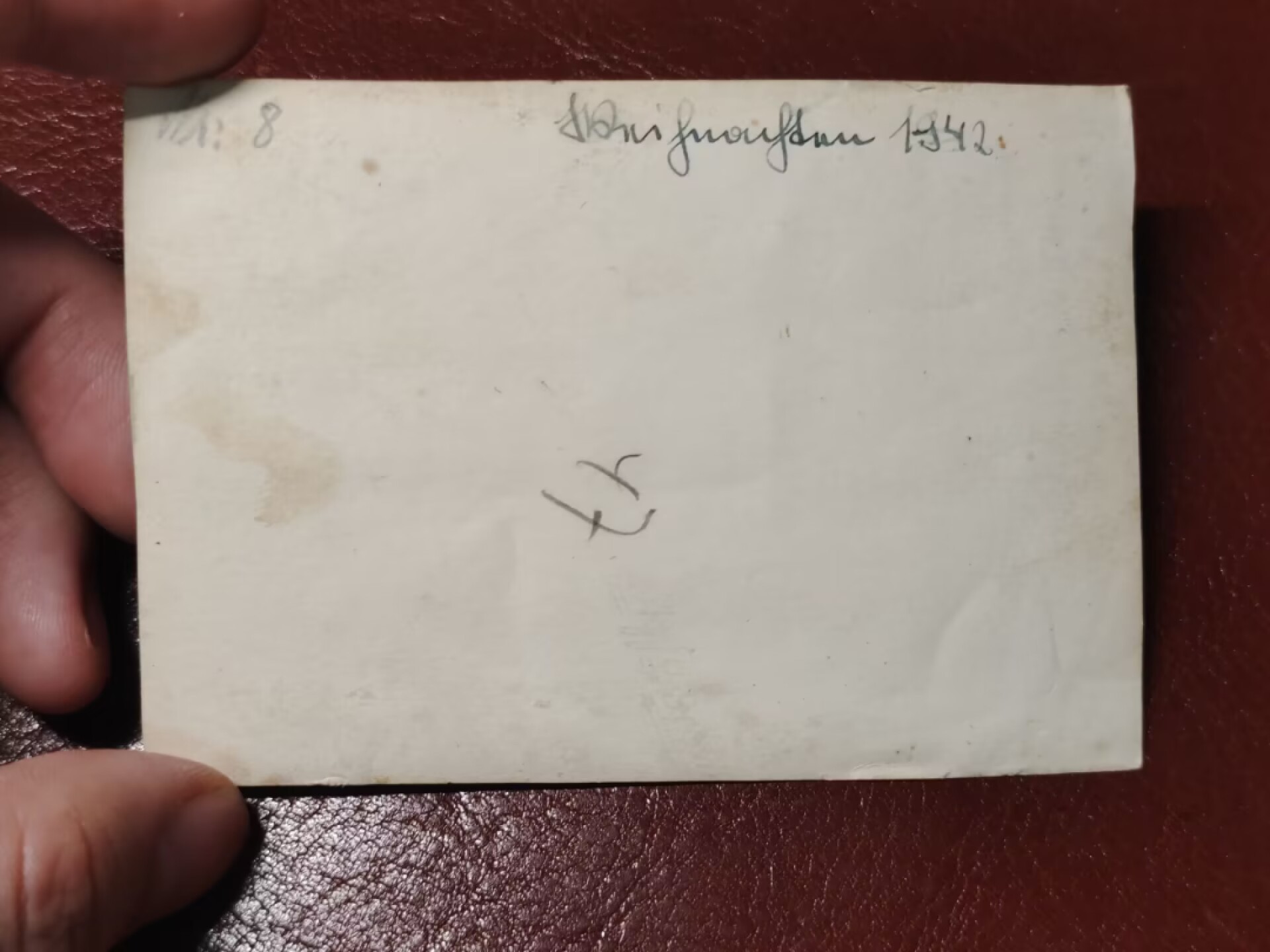 老威廉第二次麦稀奇拍卖 德三装甲兵照片 拍摄于1942年圣诞节。佩戴坦克突击证章、一级+二级铁十字、战伤、以及苏台德合并略