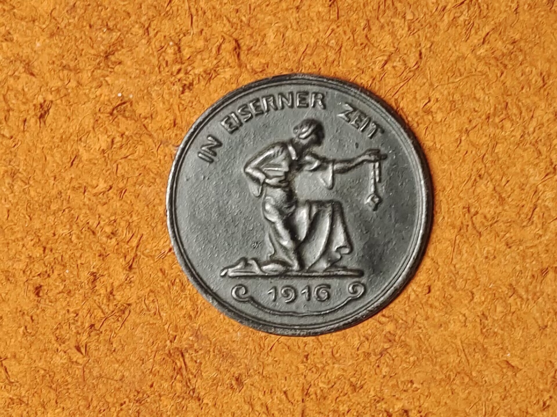 老威廉第二次麦稀奇拍卖 帝德1916年捐金为铁纪念章，好品