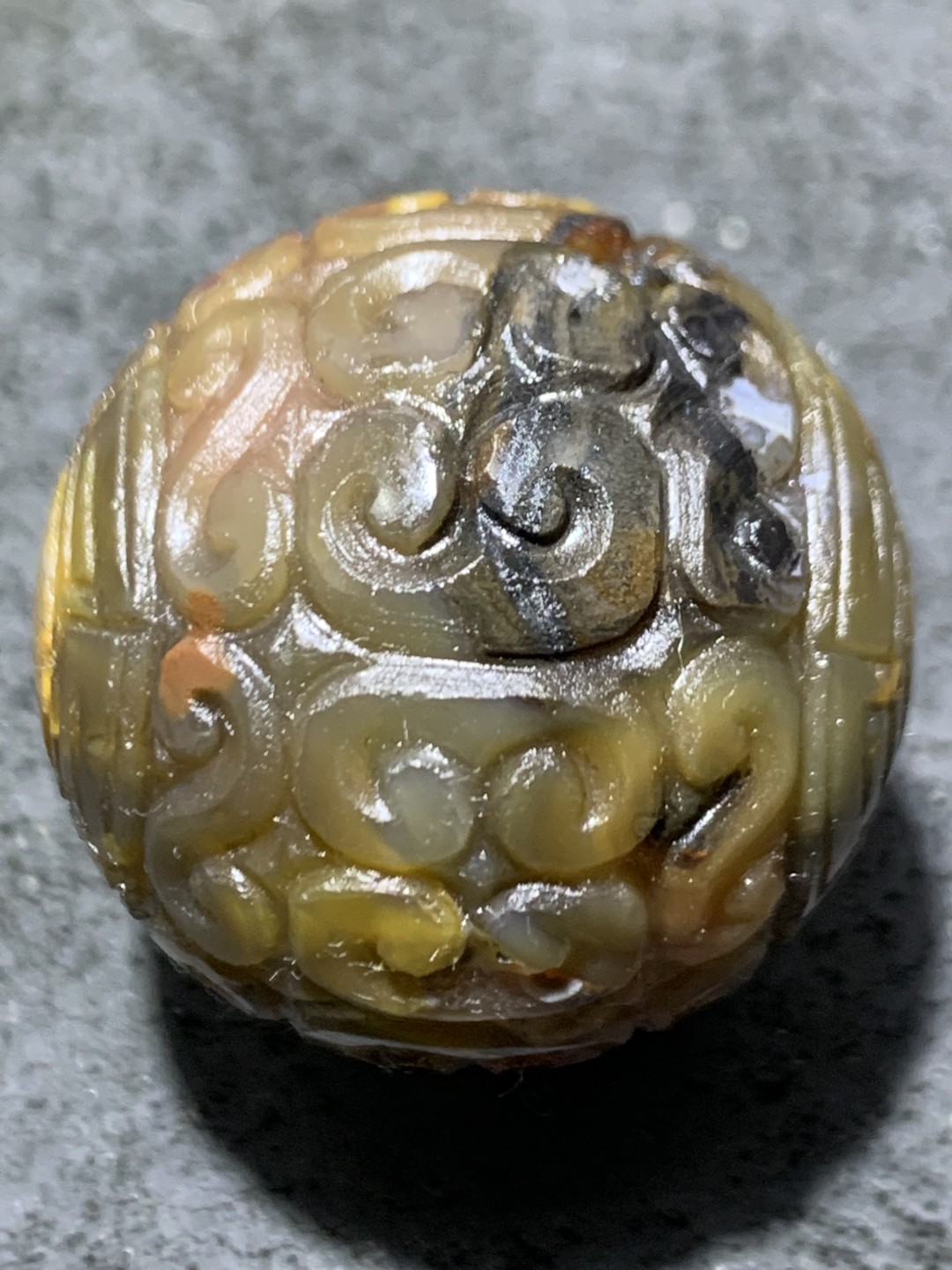 精美战国红玛瑙雕刻大回纹珠一颗！