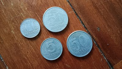 小白狐勋赏拍卖第四期——杂件专场 - 民主德国东德硬币一组