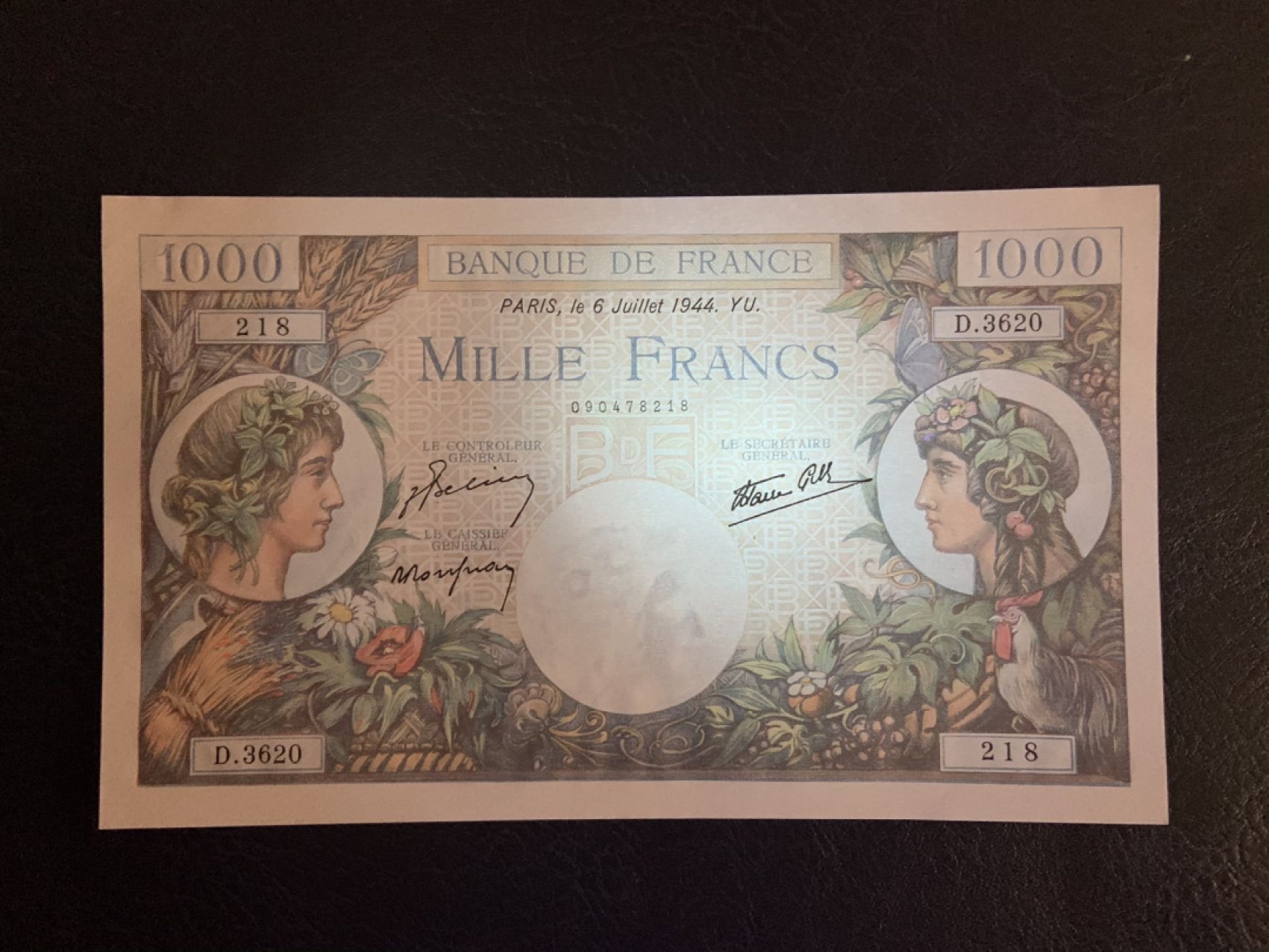 收藏联盟Quantum Auction 第270期拍卖 蜜月胜地-斐济 法国1944年1000法郎 品相UNC 边角瑕疵 
