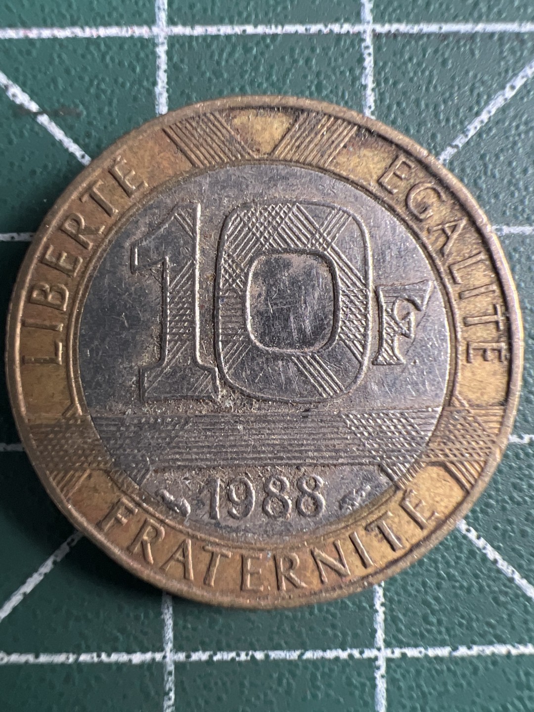 泡泡堂第347期  世界硬币 （无押金，捡漏，全场20包邮，偏远地区除外，接收代拍业务） 法国小飞人