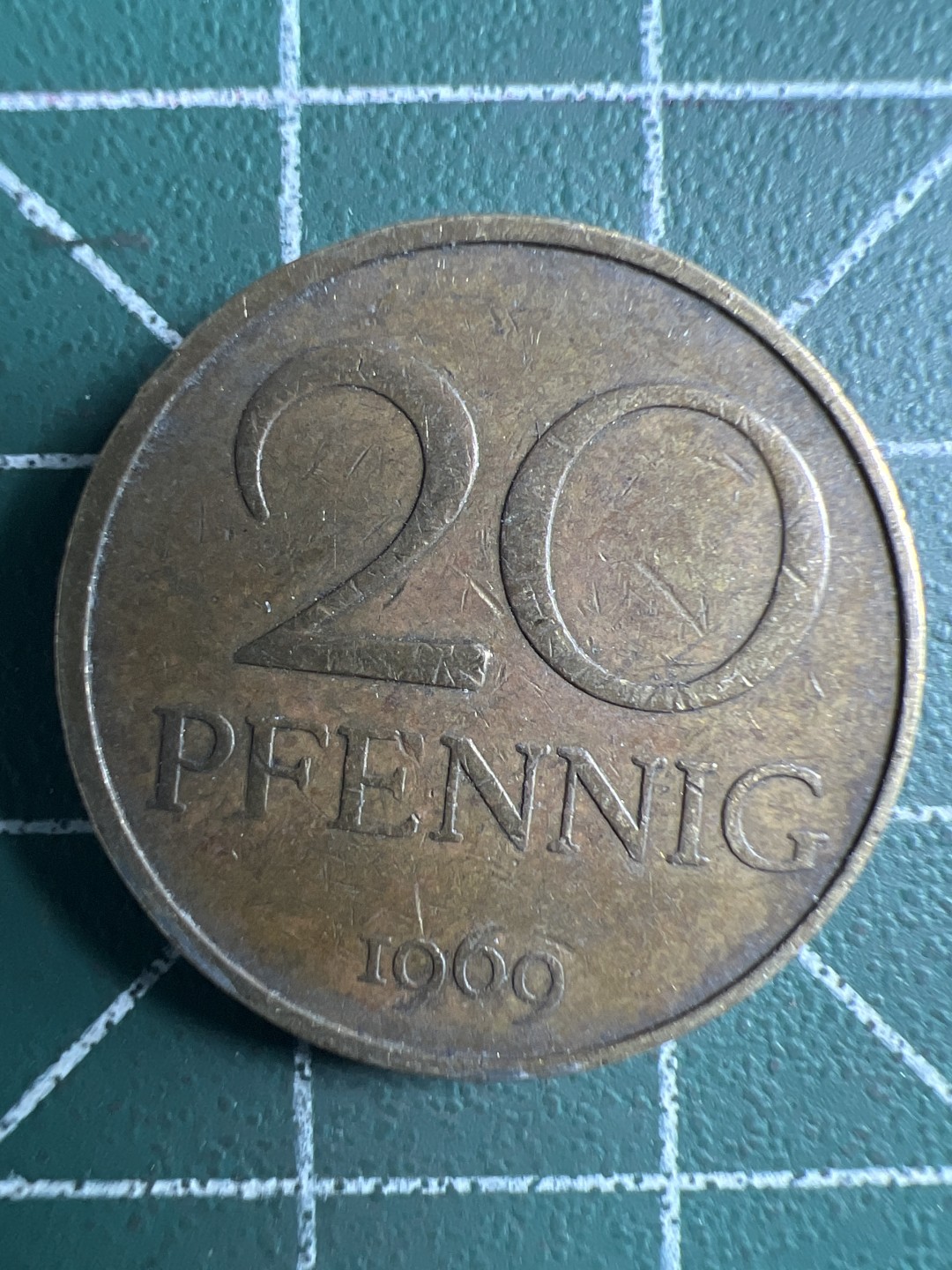 泡泡堂第348期  世界硬币 （无押金，捡漏，全场20包邮，偏远地区除外，接收代拍业务） 东德20芬尼