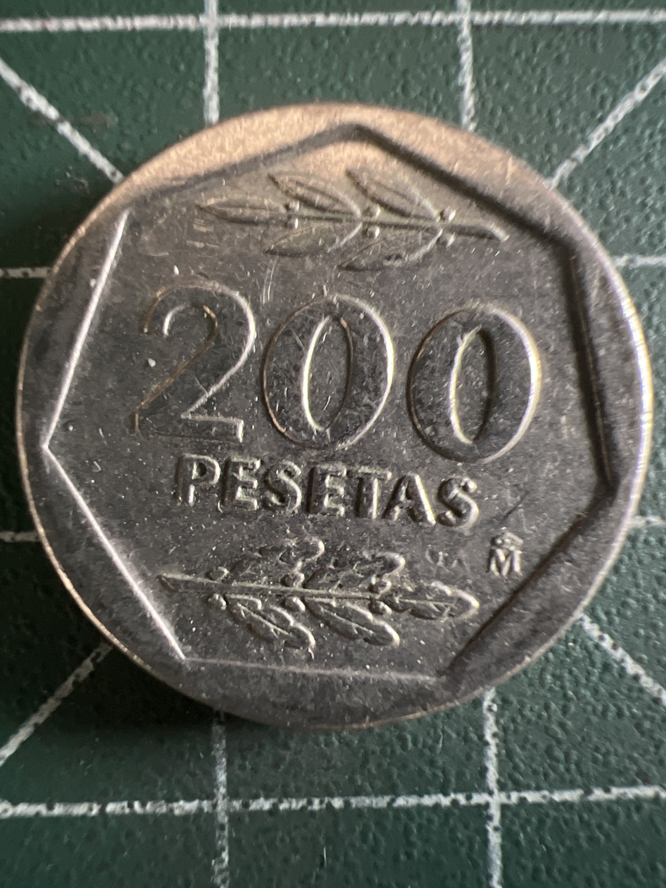 泡泡堂微拍第200幕硬币捡漏可累计专场👿👿，累计满二十元包邮，接受代拍业务 西班牙200比塞塔