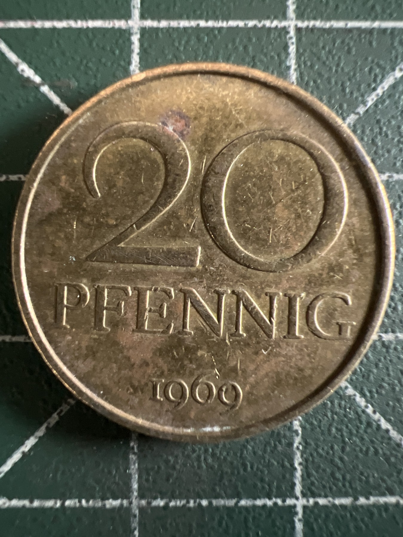 泡泡堂微拍第200幕硬币捡漏可累计专场👿👿，累计满二十元包邮，接受代拍业务 东德20芬尼