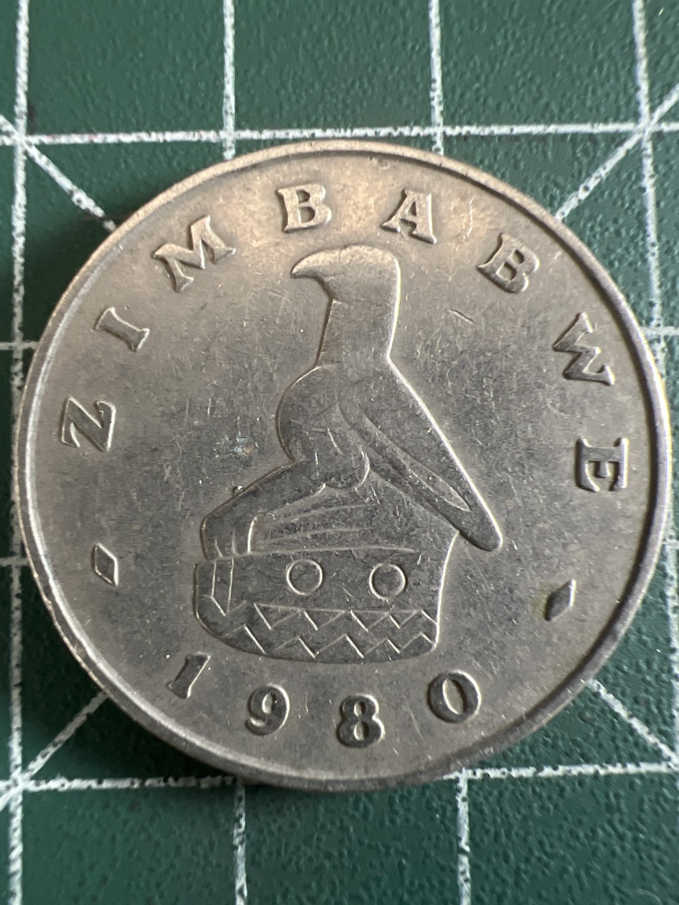 泡泡堂微拍第199幕硬币捡漏可累计专场👿👿，累计满二十元包邮，接受代拍业务 津巴布韦一元