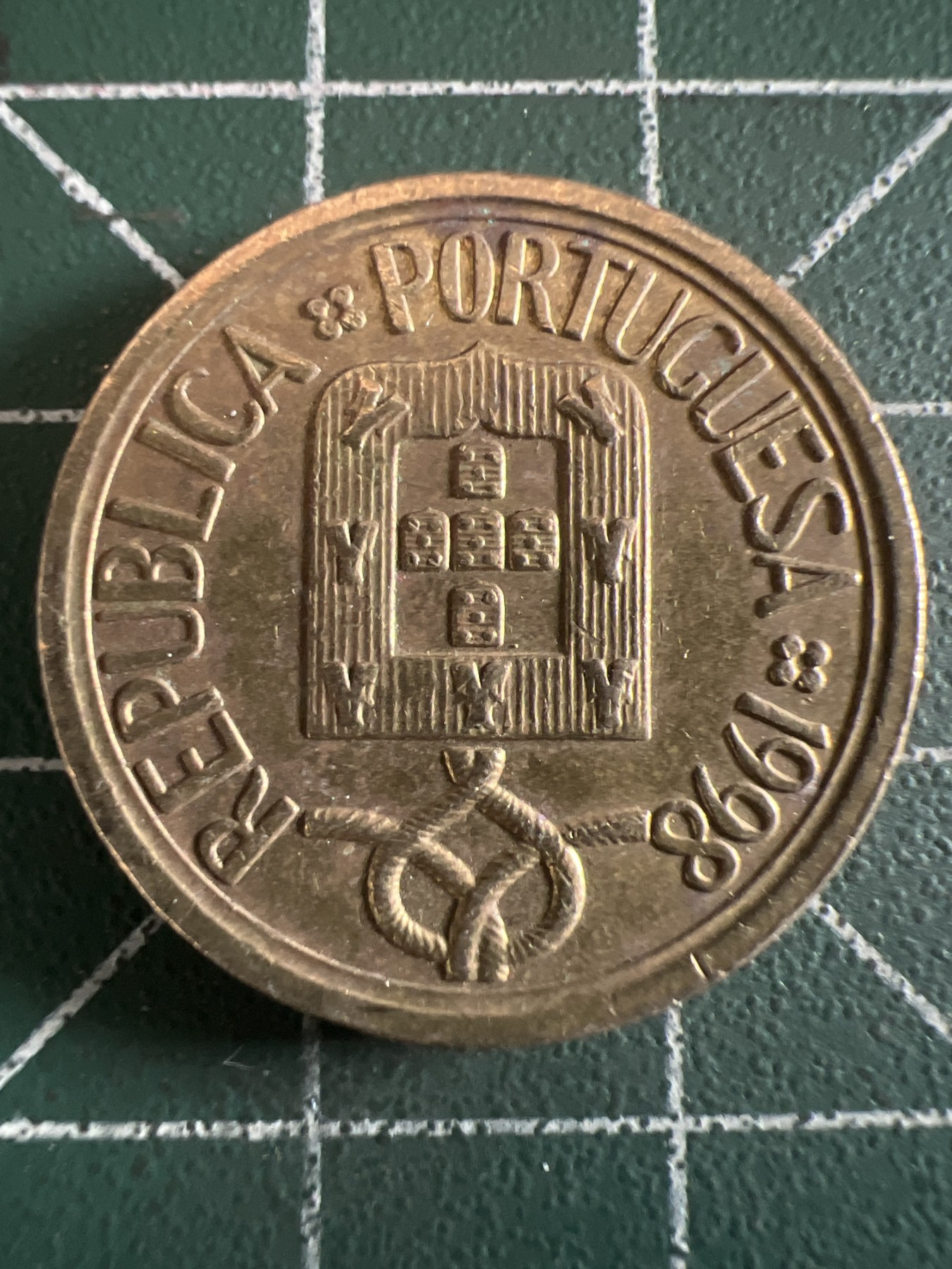 泡泡堂微拍第199幕硬币捡漏可累计专场👿👿，累计满二十元包邮，接受代拍业务 葡萄牙10埃斯库多