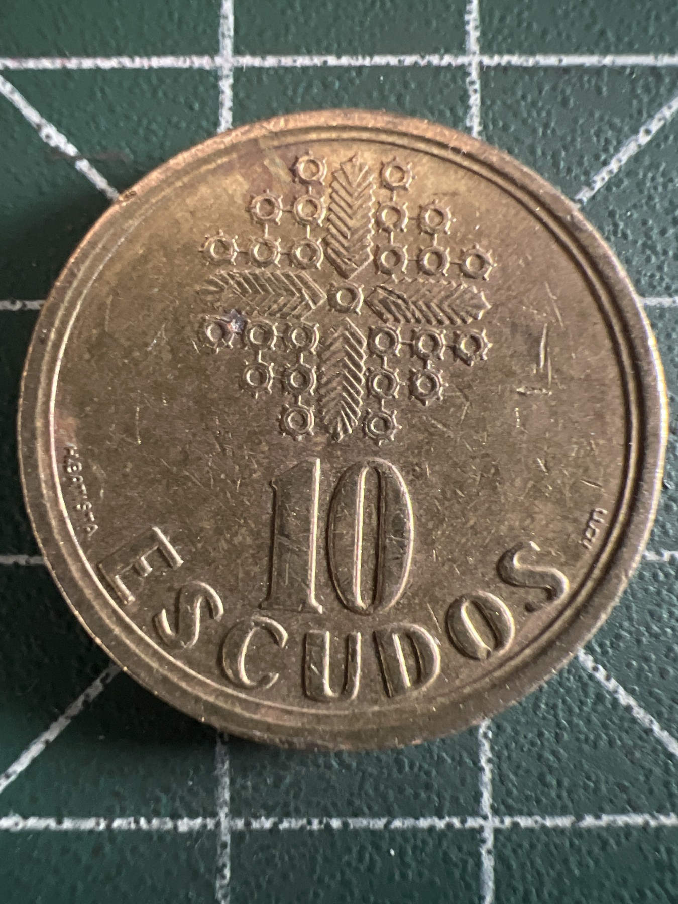 泡泡堂微拍第199幕硬币捡漏可累计专场👿👿，累计满二十元包邮，接受代拍业务 葡萄牙10埃斯库多