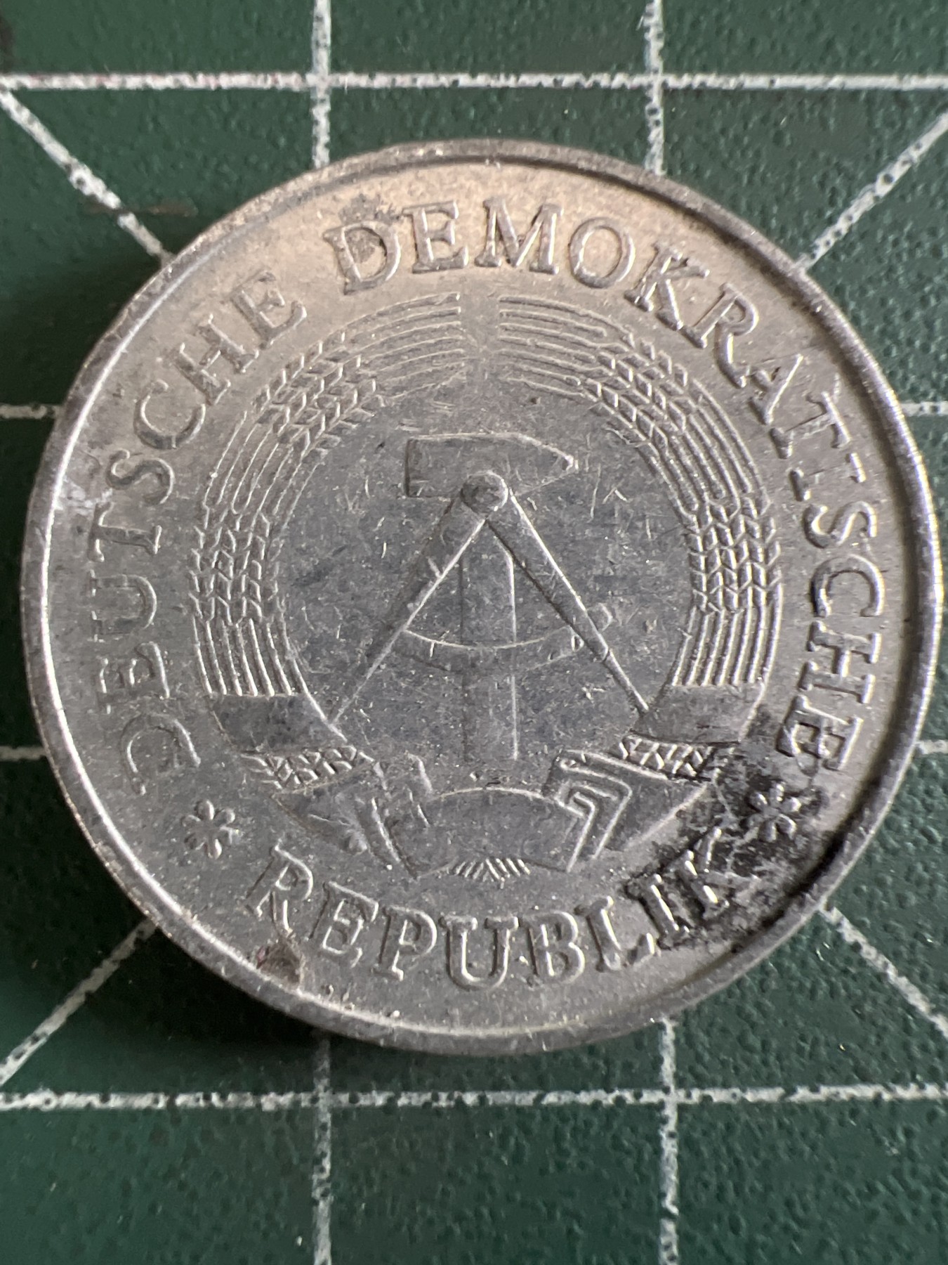 泡泡堂微拍第199幕硬币捡漏可累计专场👿👿，累计满二十元包邮，接受代拍业务 东德1马克