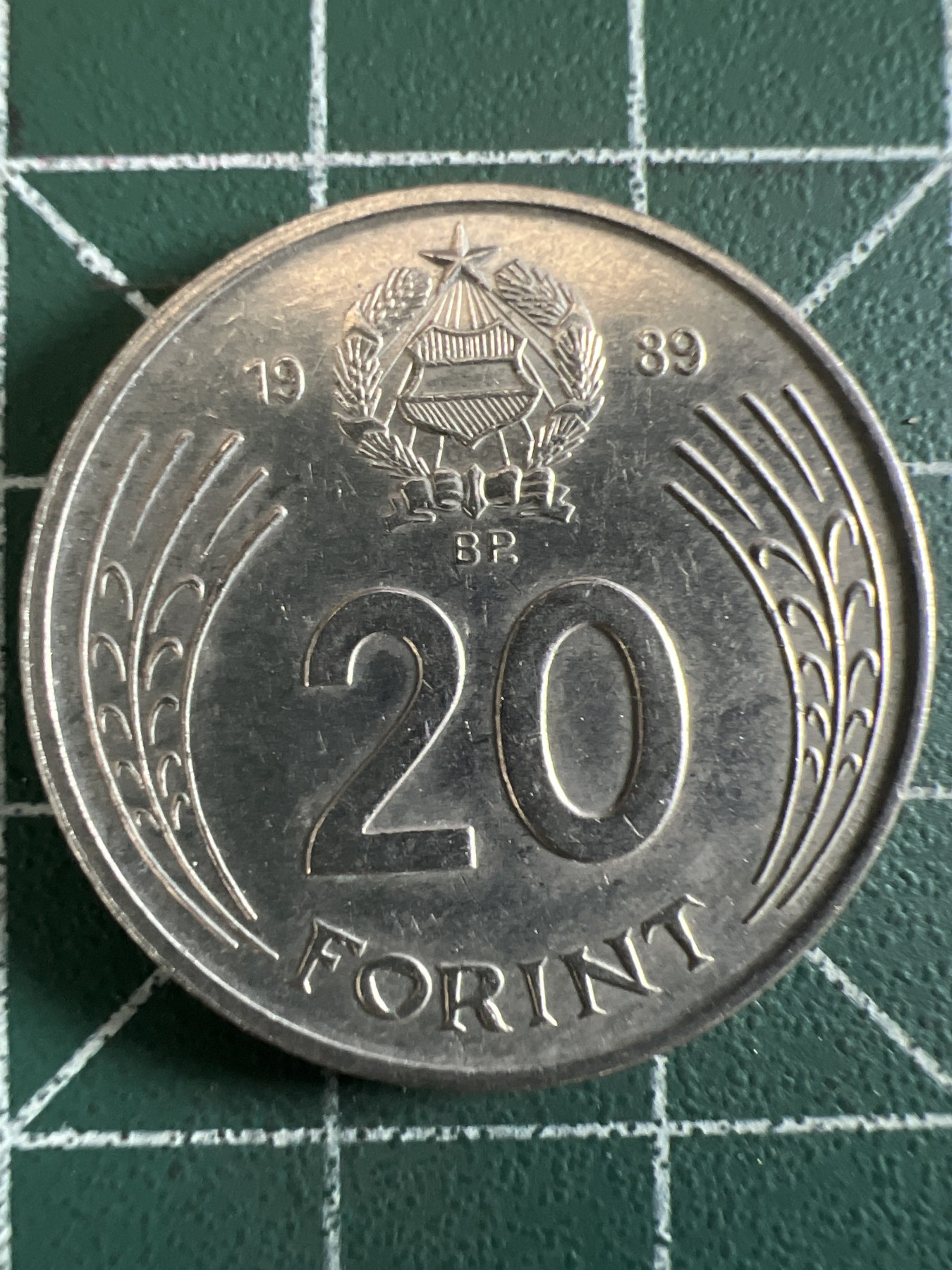 泡泡堂微拍第199幕硬币捡漏可累计专场👿👿，累计满二十元包邮，接受代拍业务 匈牙利20福林