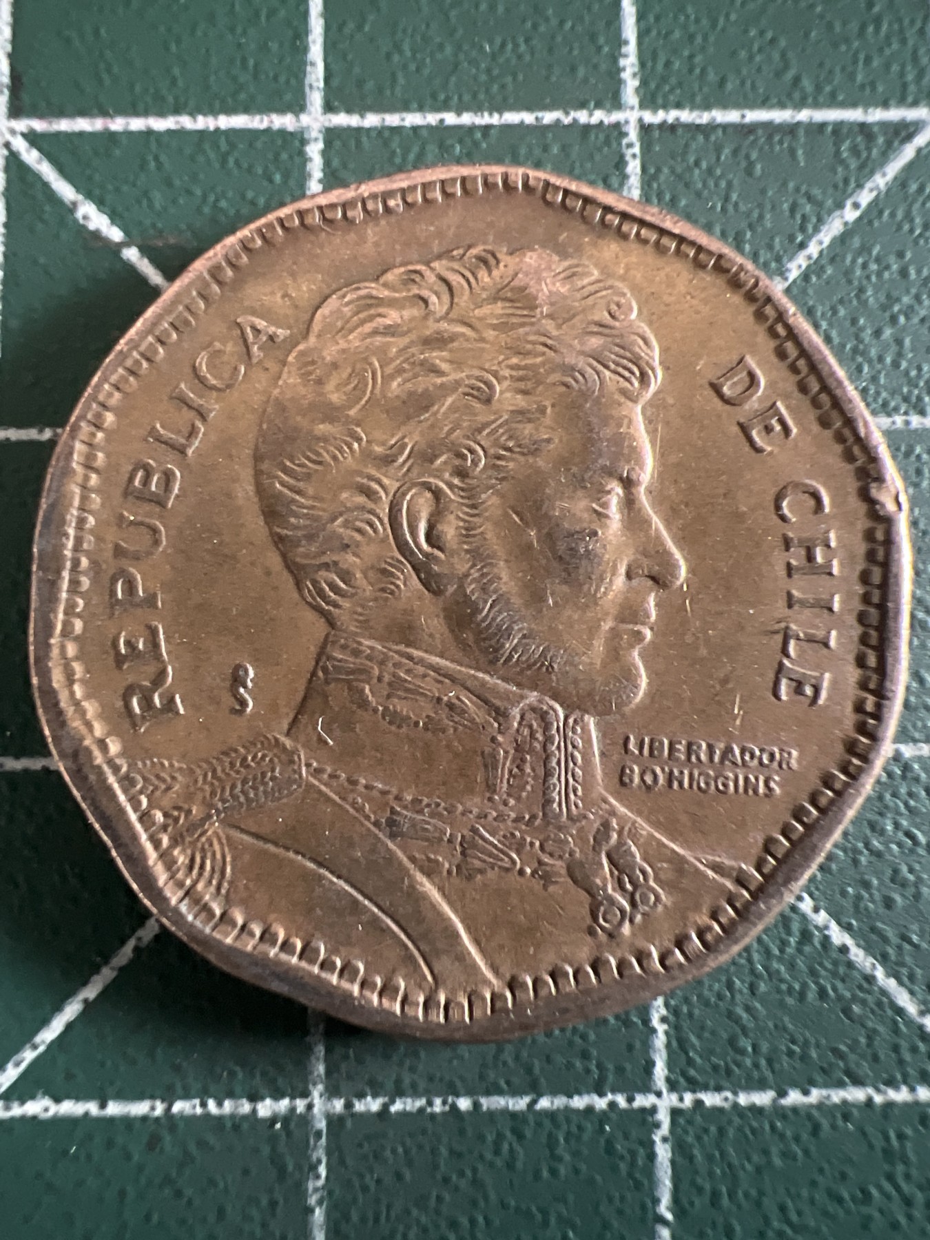 泡泡堂微拍第199幕硬币捡漏可累计专场👿👿，累计满二十元包邮，接受代拍业务 智利50比索