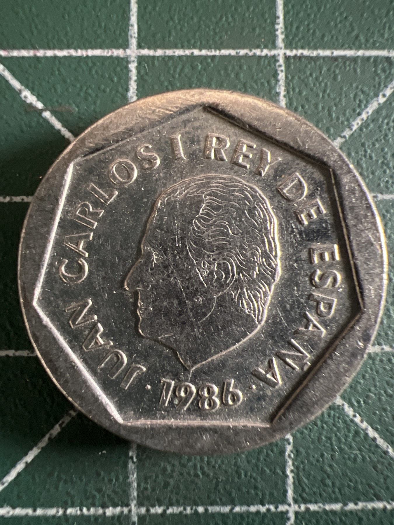 泡泡堂微拍第199幕硬币捡漏可累计专场👿👿，累计满二十元包邮，接受代拍业务 西班牙200比塞塔