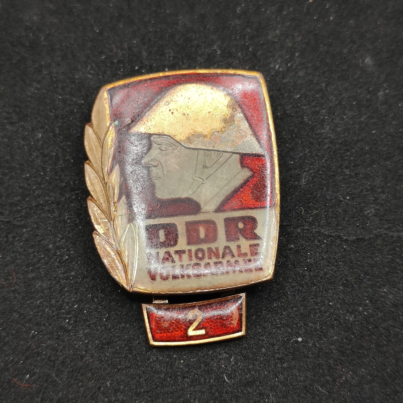 全场0元起拍 第70期 咸鱼国勋章拍卖专场 7月5日（周三）下午6：00开始 东德人民军优秀士兵证章 二次获得