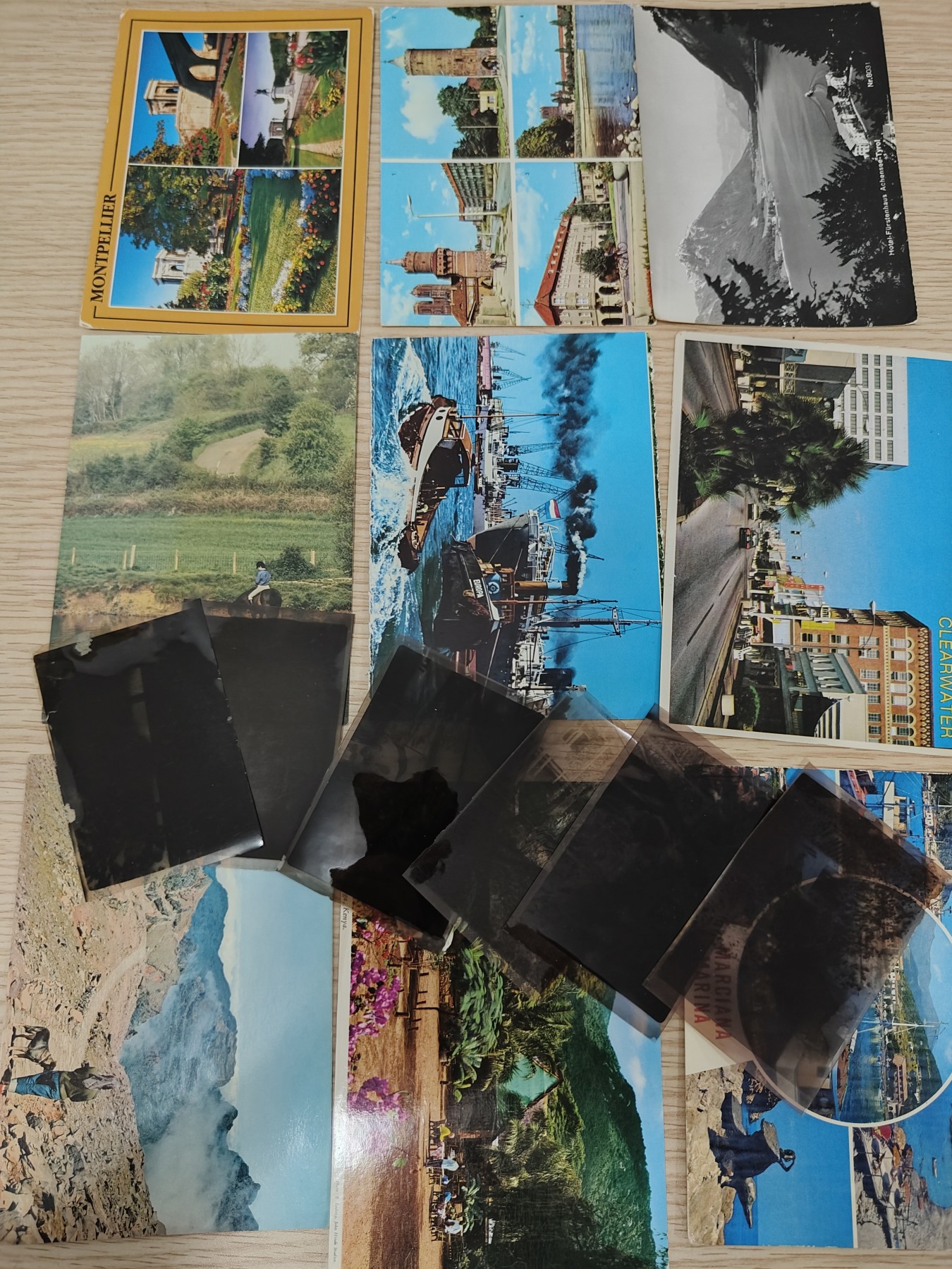 全场0元起拍 第70期 咸鱼国勋章拍卖专场 7月5日（周三）下午6：00开始 各国明信片9张+日本老底片