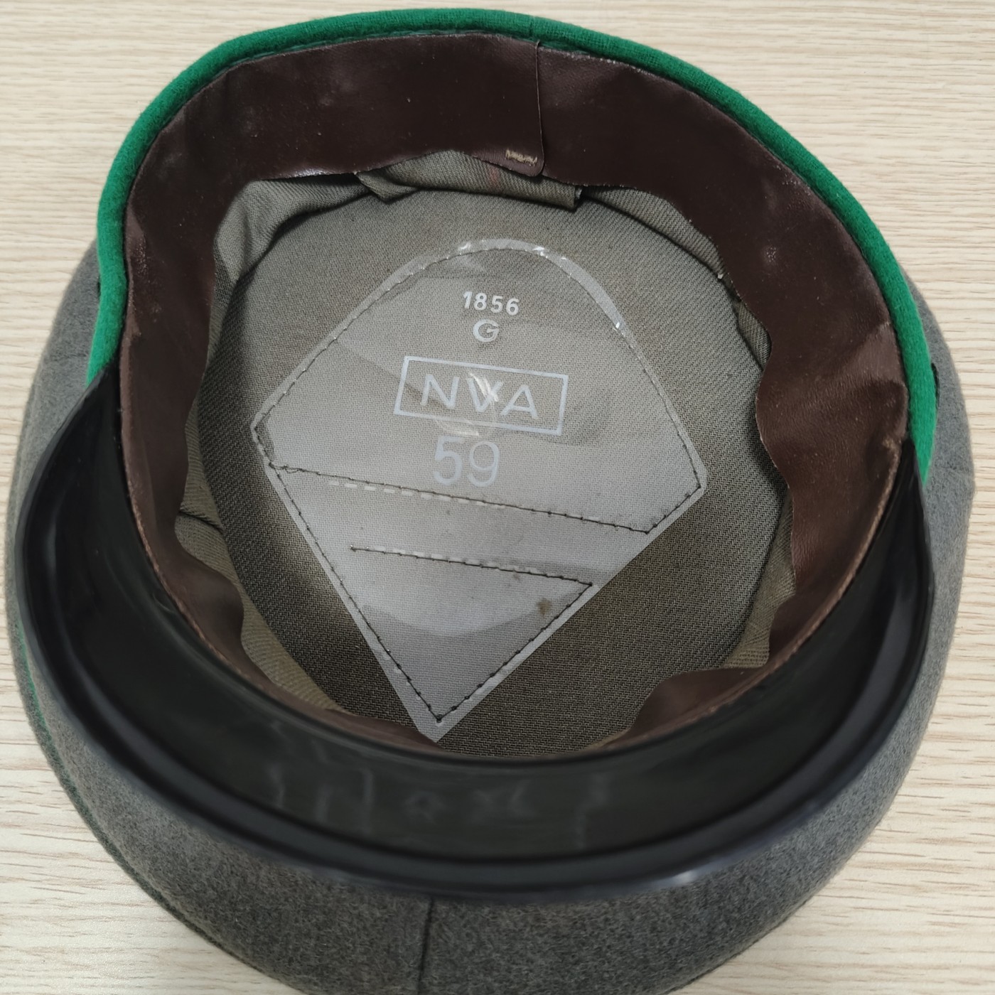 全场0元起拍 第70期 咸鱼国勋章拍卖专场 7月5日（周三）下午6：00开始 东德边防士官大檐帽 59CM