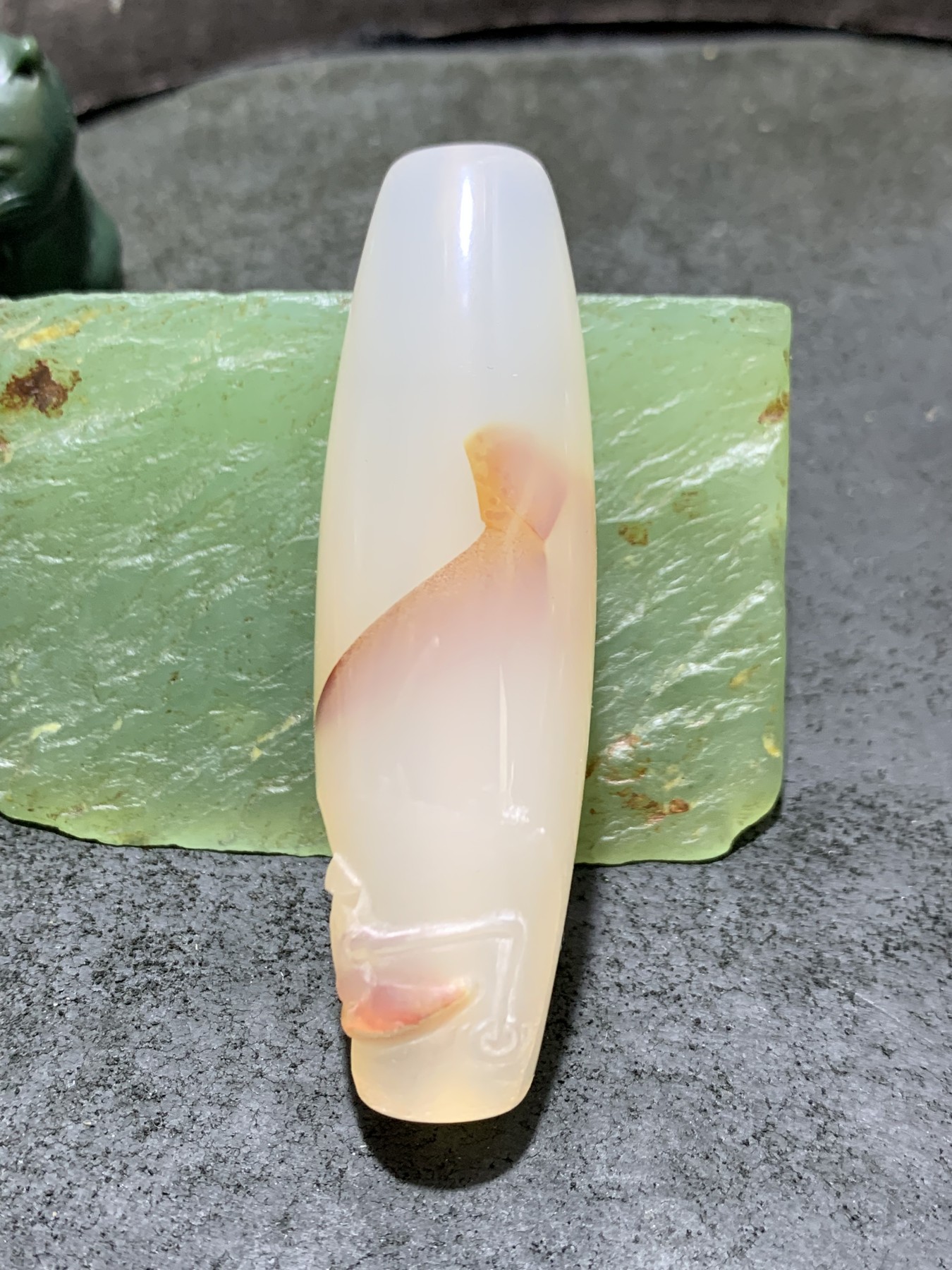 精美亚光高玉化海洋玉髓手工俏色巧雕夕阳独钓意境大桶珠一个