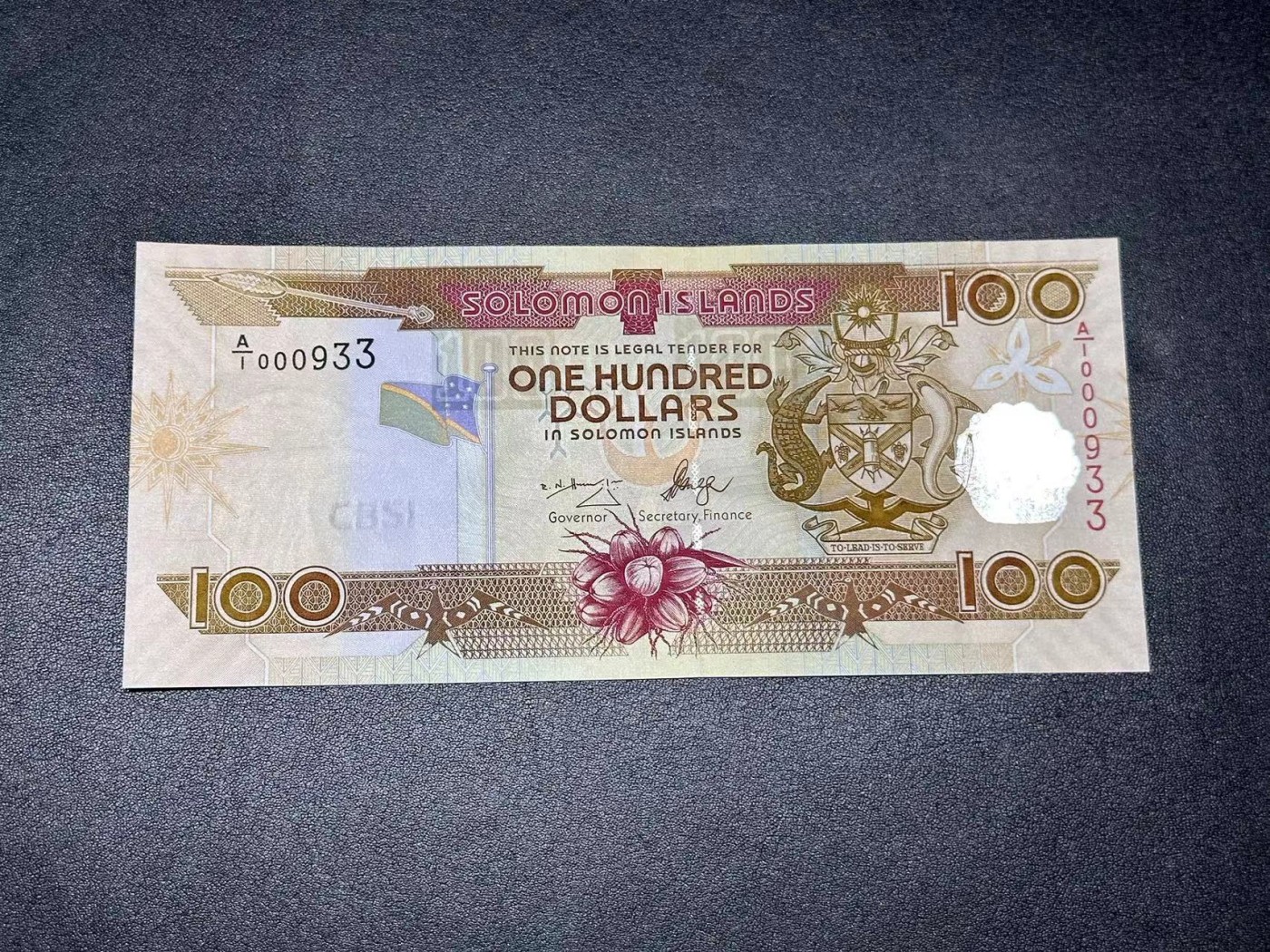 《外钞收藏家》第二百八十一期（连拍第一场） 所罗门群岛100刀 全新UNC A/1冠 百位号