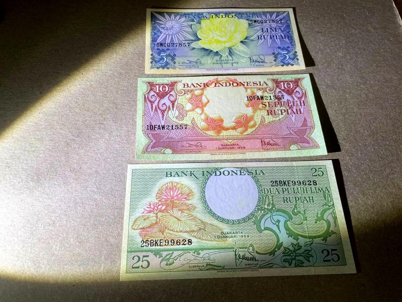 【Blue Auction】✨世界纸币精拍第341期——周日畅拍场 【一组7张】印尼 1959年5-1000卢比 花鸟版 套装 品相如图 非常精美 含少见500卢比