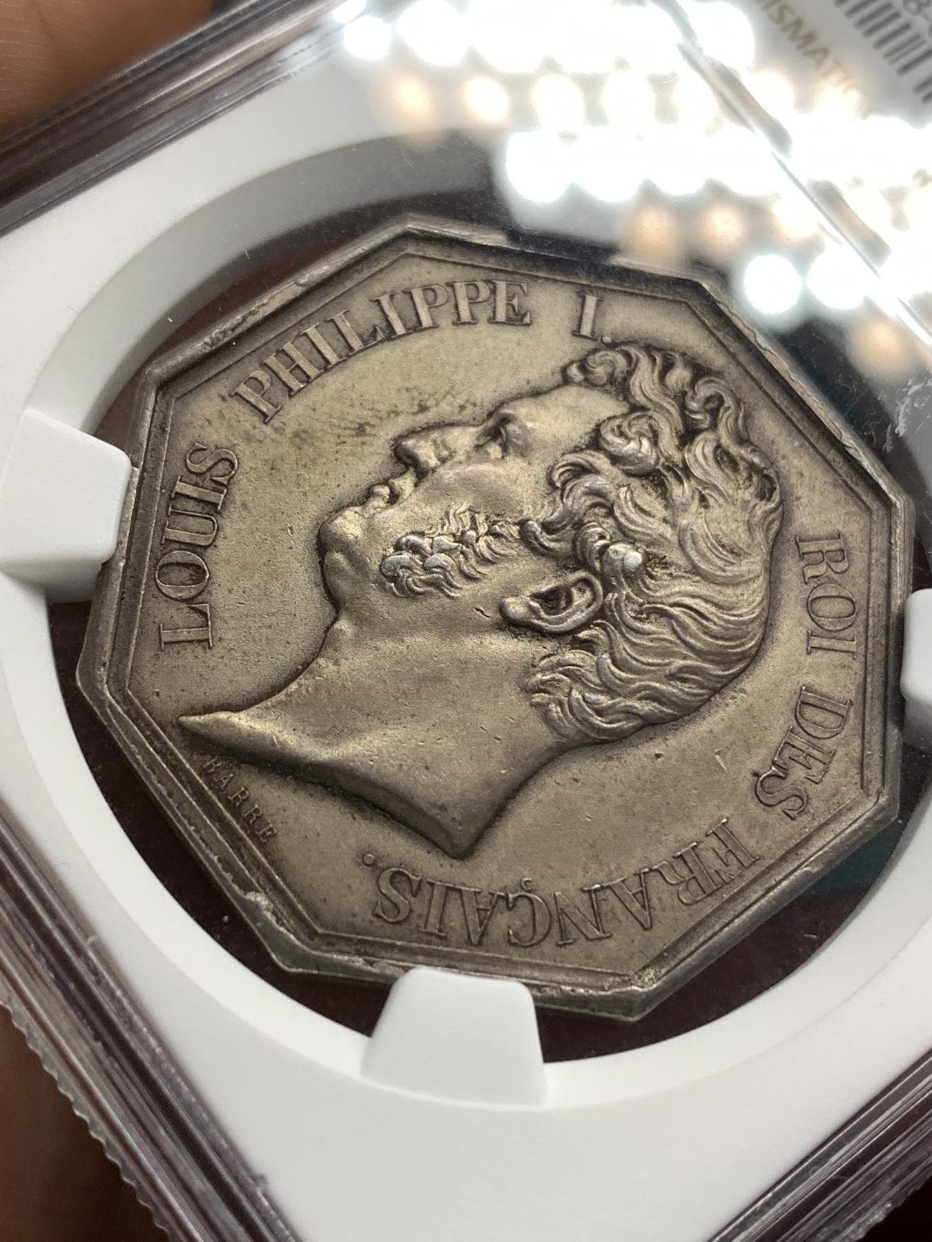 《竞宝斋》第179场-周日，周一2场 (全场包邮) NGC MS63 法国八角银质代币，1832年菲利普巴黎股票经纪人，审慎之神普鲁登斯于巴黎证交所前