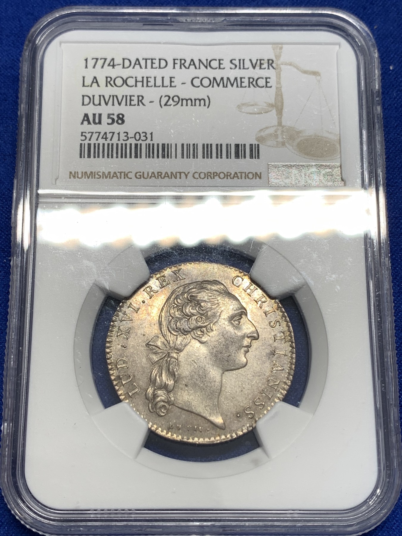 《竞宝斋》第179场-周日，周一2场 (全场包邮) NGC AU58 法国1774年 拉罗谢尔 路易十六 圆形银质代币 非常少见