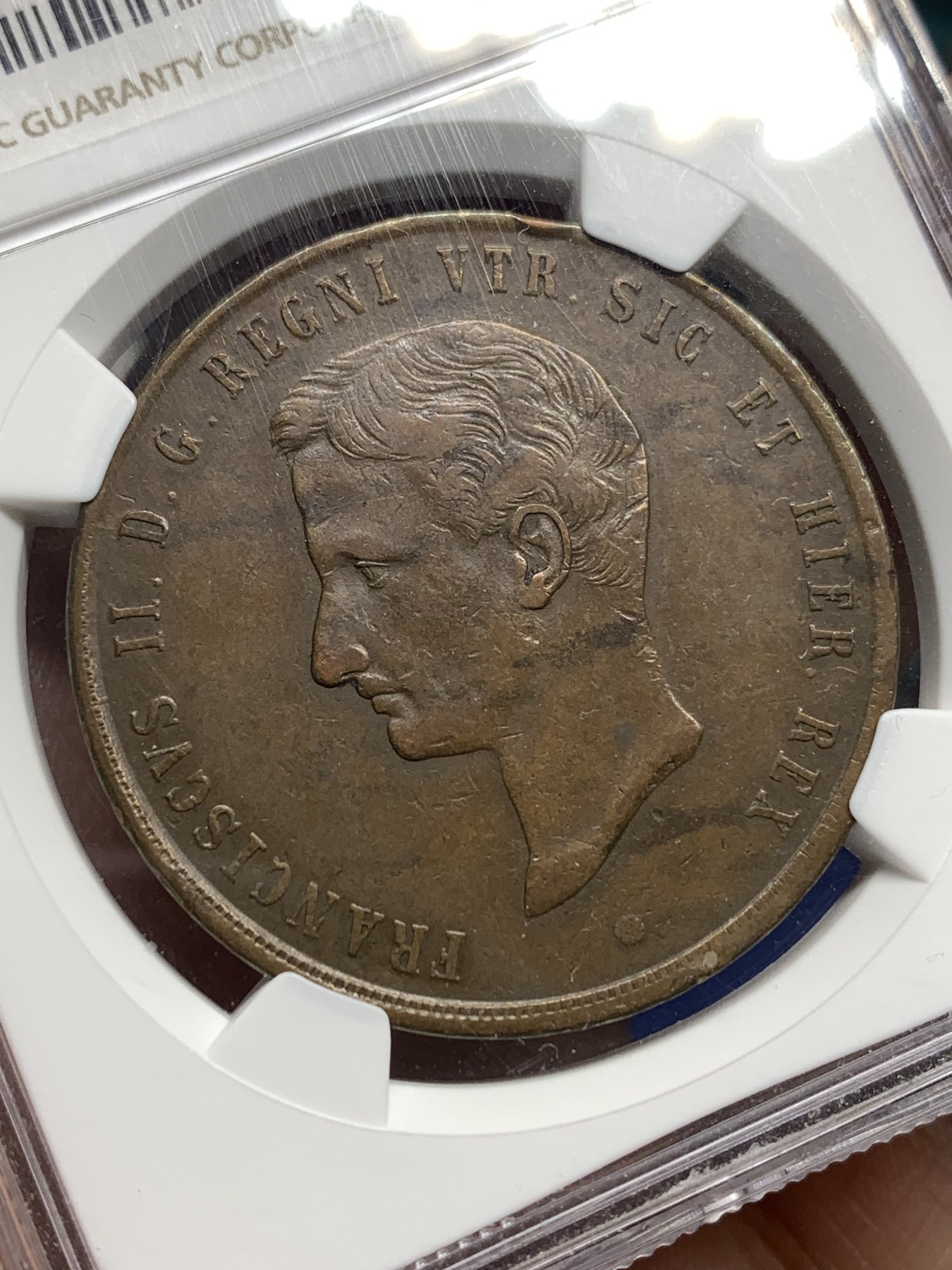 《竞宝斋》第179场-周日，周一2场 (全场包邮) NGC XF45  1859 意大利那不勒斯弗朗西斯二世10托大铜币，单年版，31.18克，齿边向左比齿边向右价格贵一倍