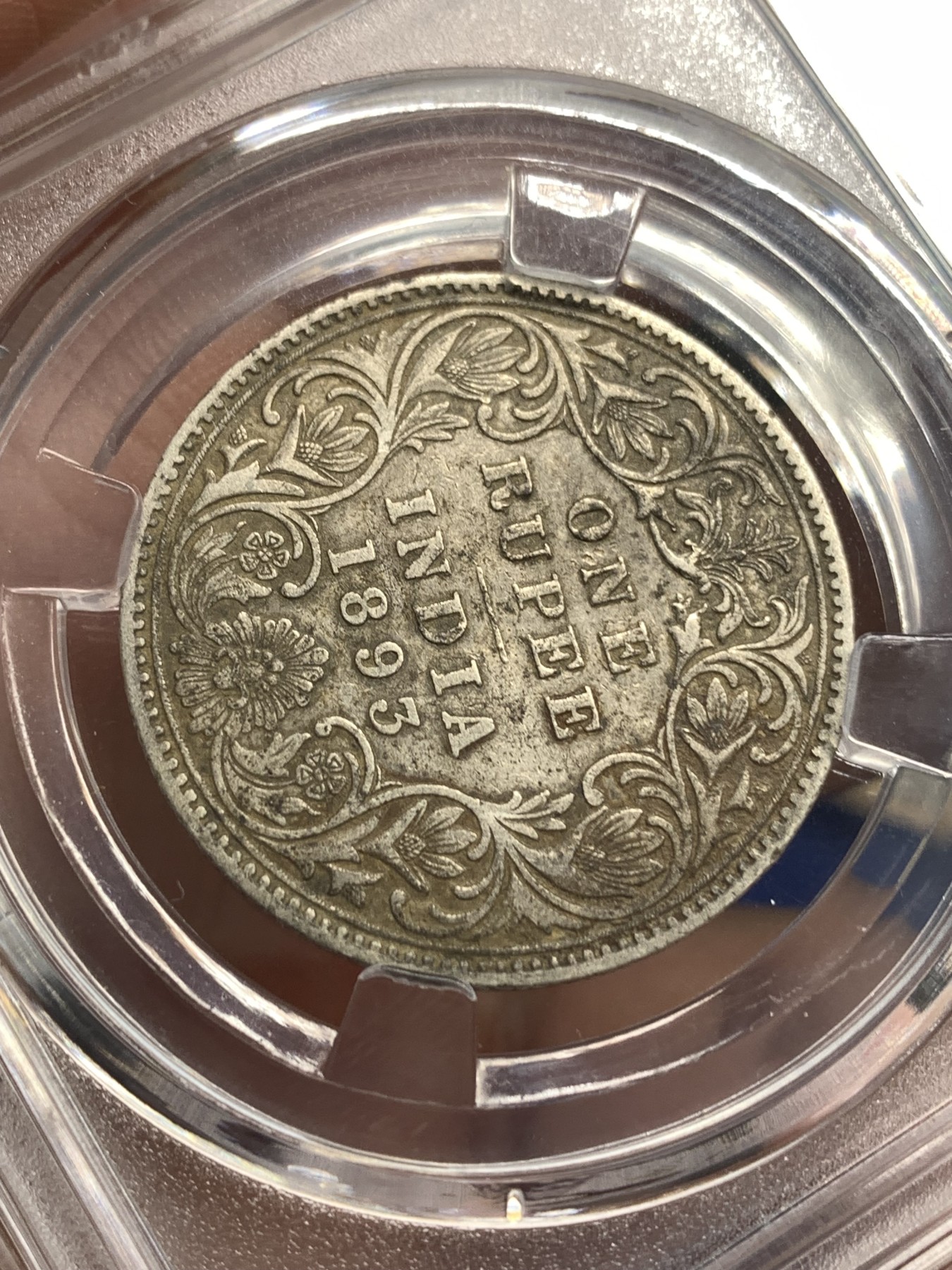 《竞宝斋》第179场-周日，周一2场 (全场包邮) 英属印度 1893年 维多利亚女王 1卢比 银币