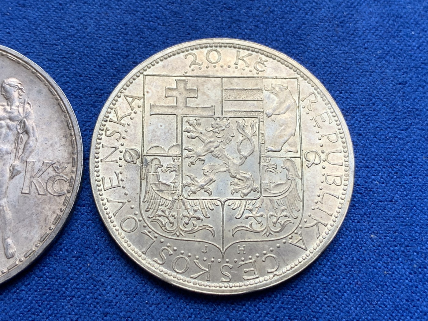 《竞宝斋》第179场-周日，周一2场 (全场包邮) 捷克斯洛伐克1933年、1937年20克朗银币2枚