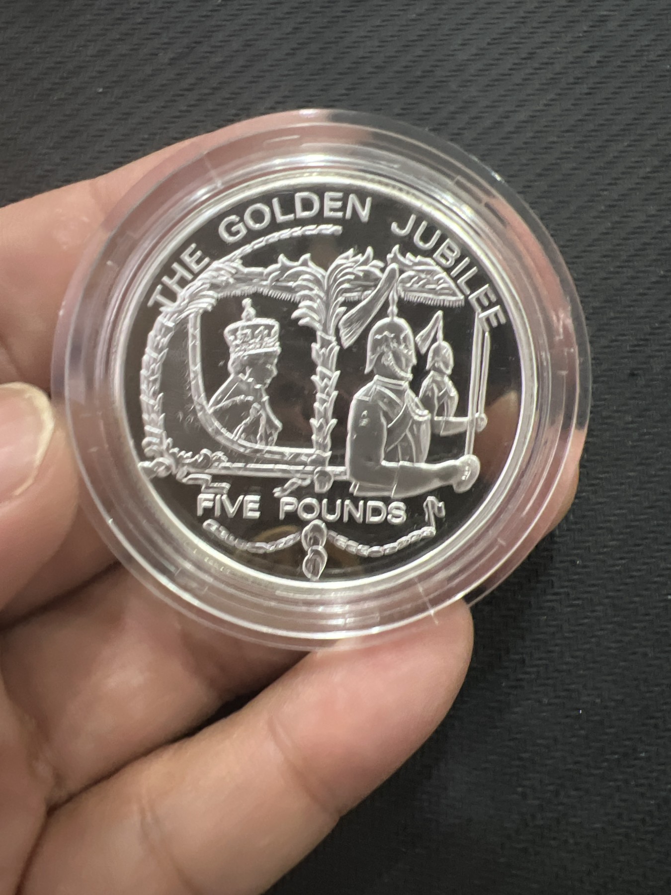 飞翔风筝第三场拍世界纸币银币硬币 格恩济群岛2002年精制鎏金银币