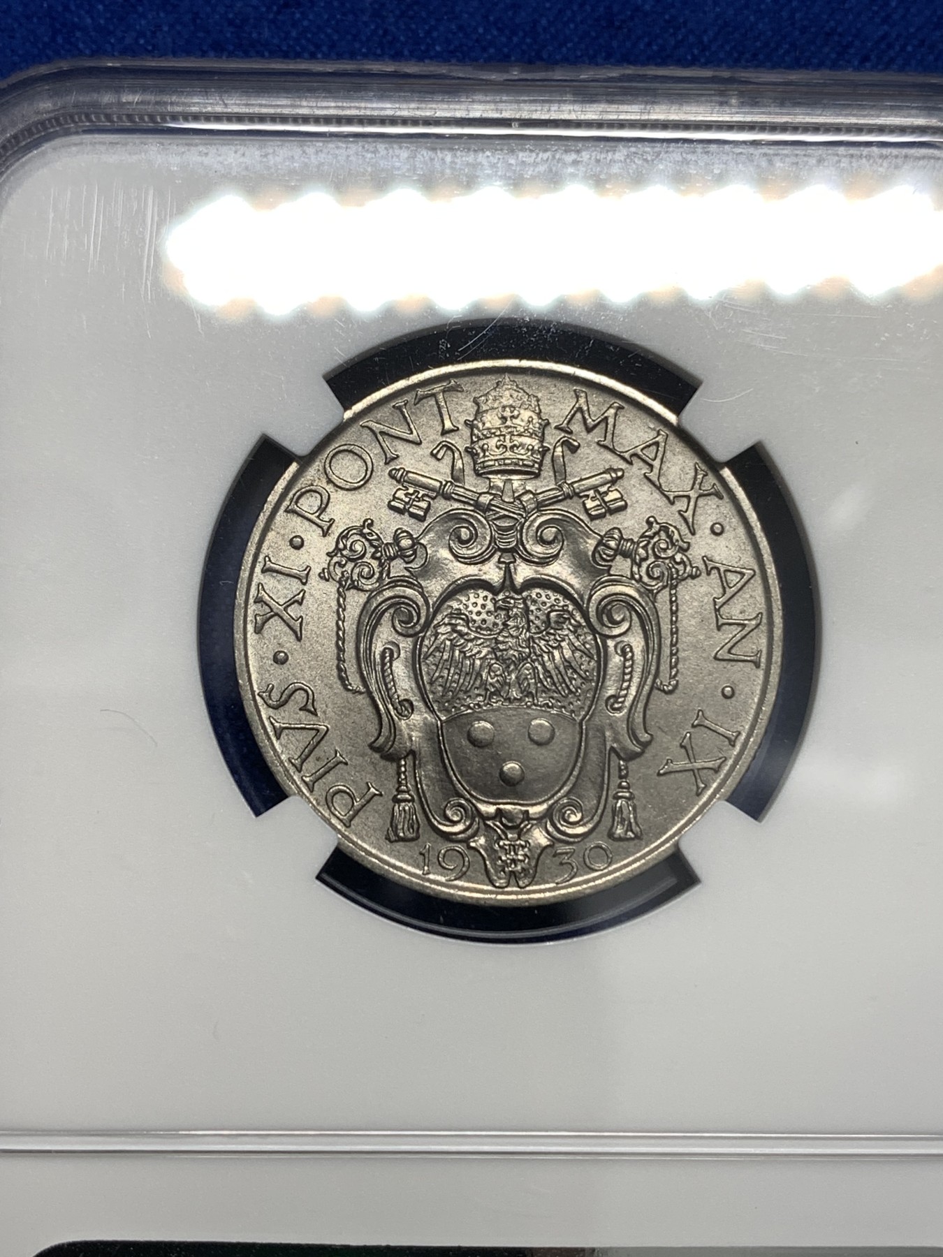 《竞宝斋》第179场-周日，周一2场 (全场包邮) NGC MS64 梵蒂冈 1930年 圣母像1里拉  意式美学典范