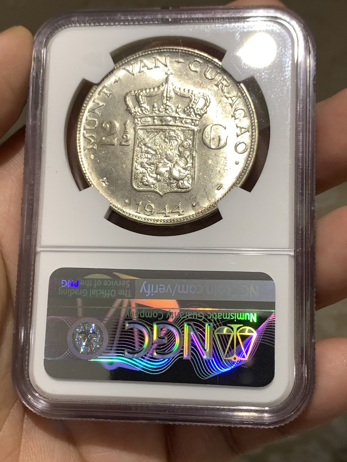 《竞宝斋》第179场-周日，周一2场 (全场包邮) NGC-MS64 荷属库拉索1944年 威廉米娜女王 2.5盾大银币