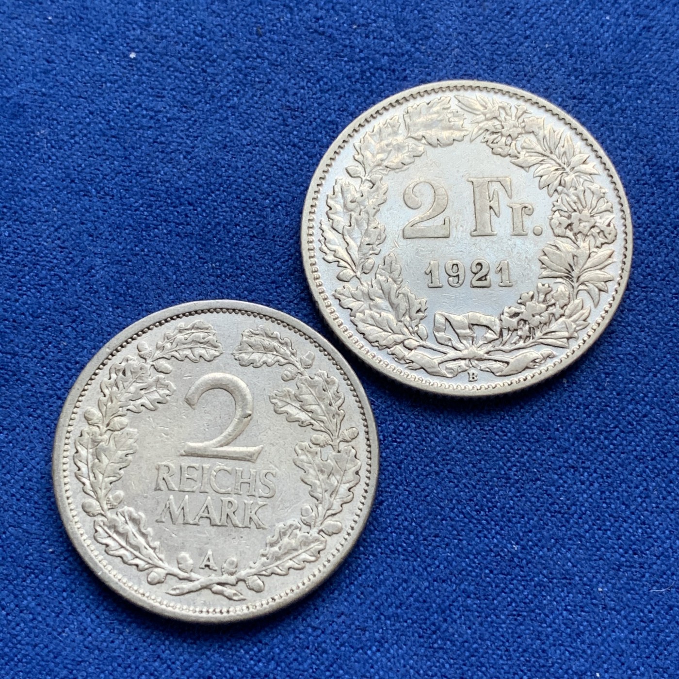 《竞宝斋》第179场-周日，周一2场 (全场包邮) 2枚银币一组瑞士1921年雪山女神2法郎+德国1926年2马克银币（鹰版少见）